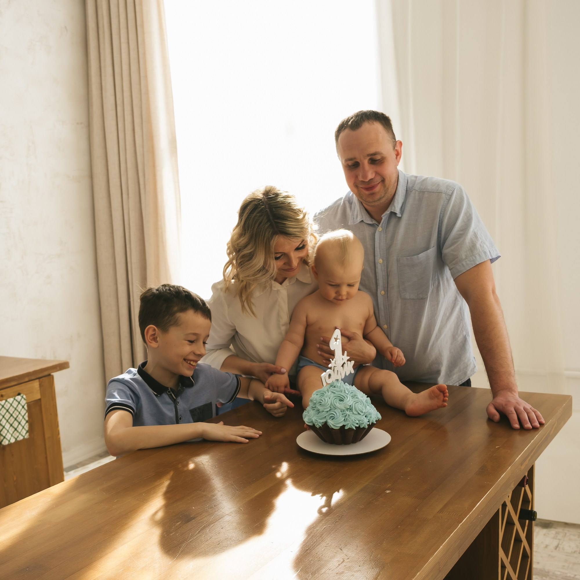 Семья и lifestyle. Портретный и семейный фотограф в Перми Лена Лоза. Портрет для бизнеса