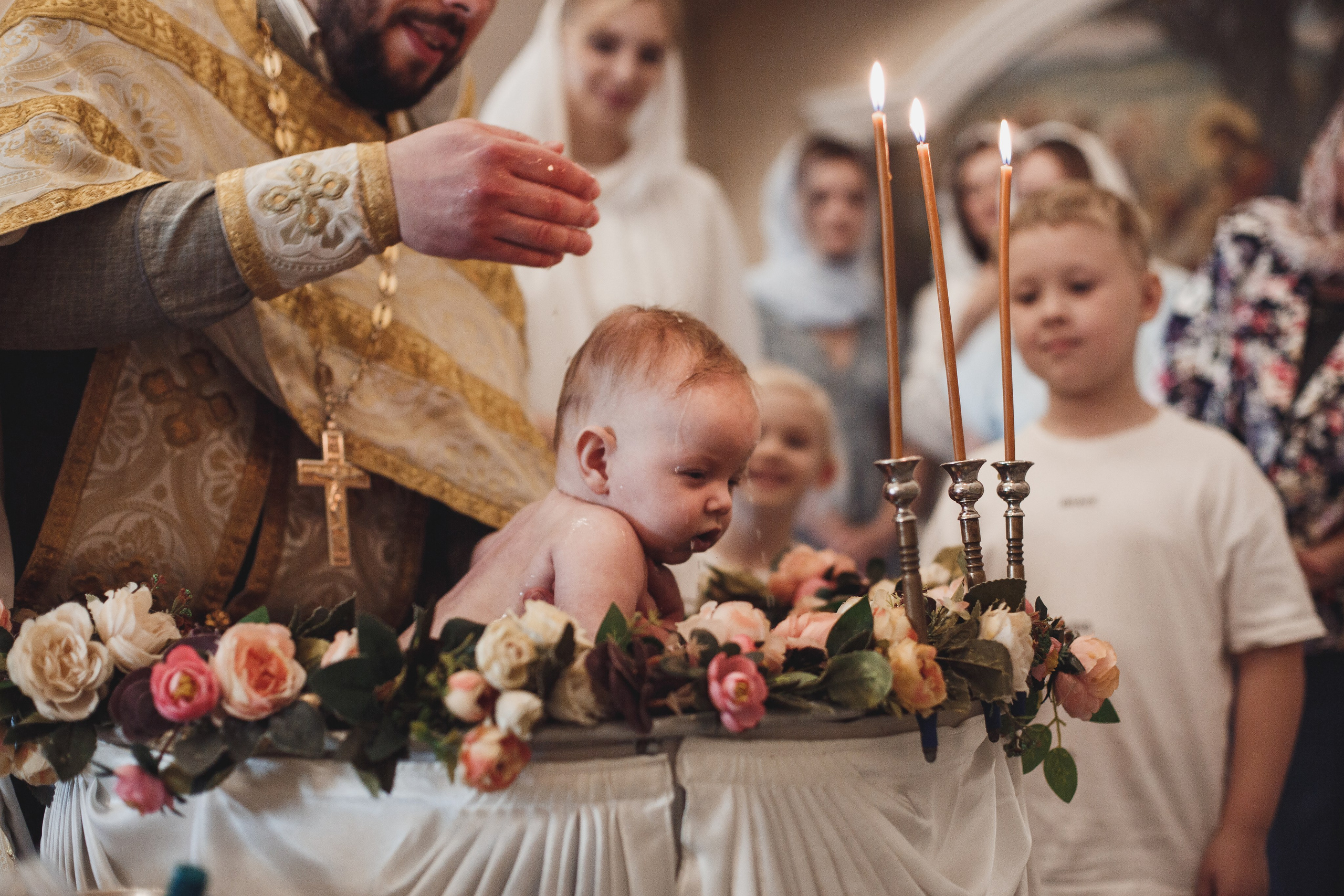Фотосъёмка таинства крещения в Белгороде. Свадебный и контент фотограф в Белгороде Ярослав Гаврилейченко