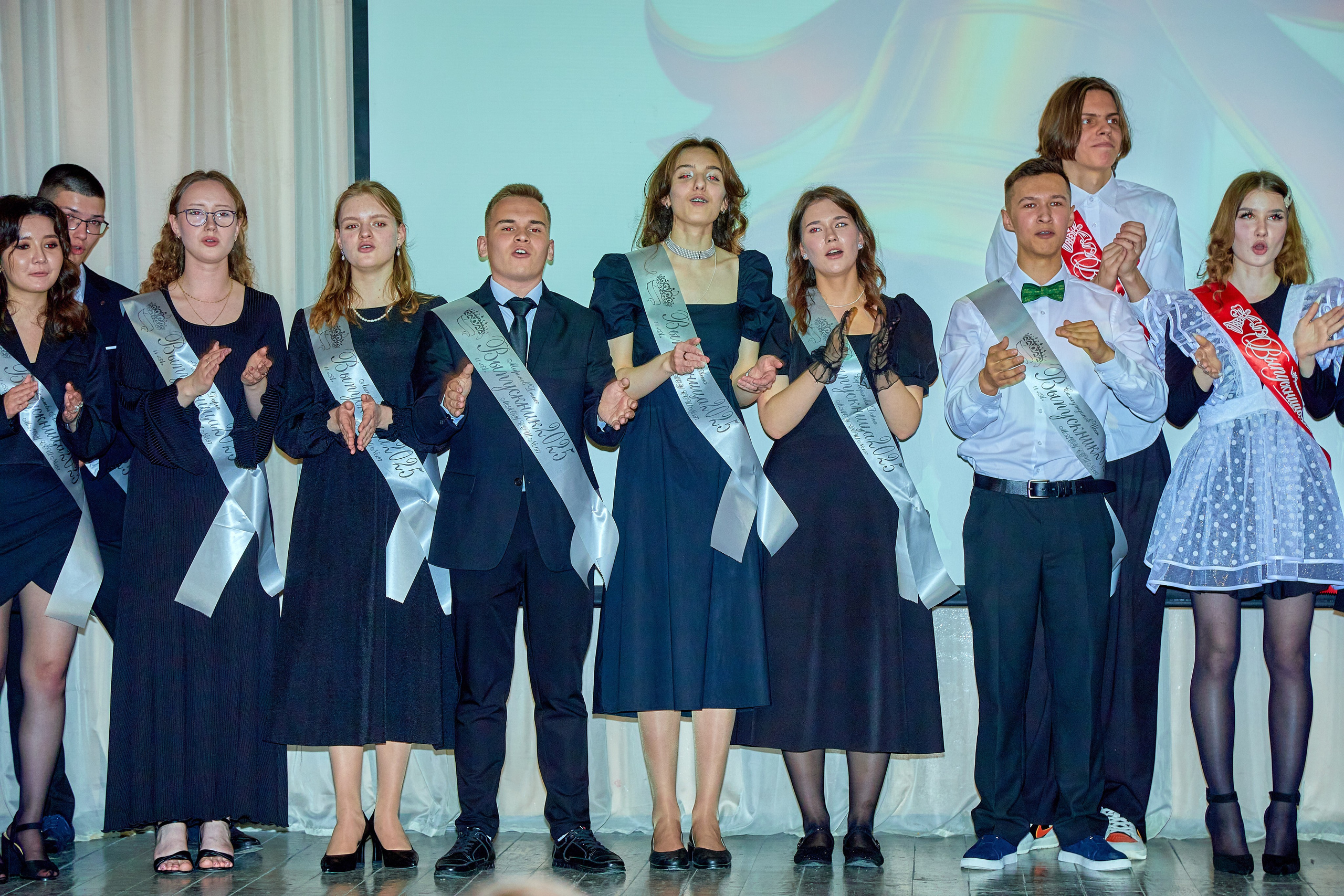 Выпускные 9-й и 11-й класс. Фотограф в Екатеринбурге Булат Хамитов