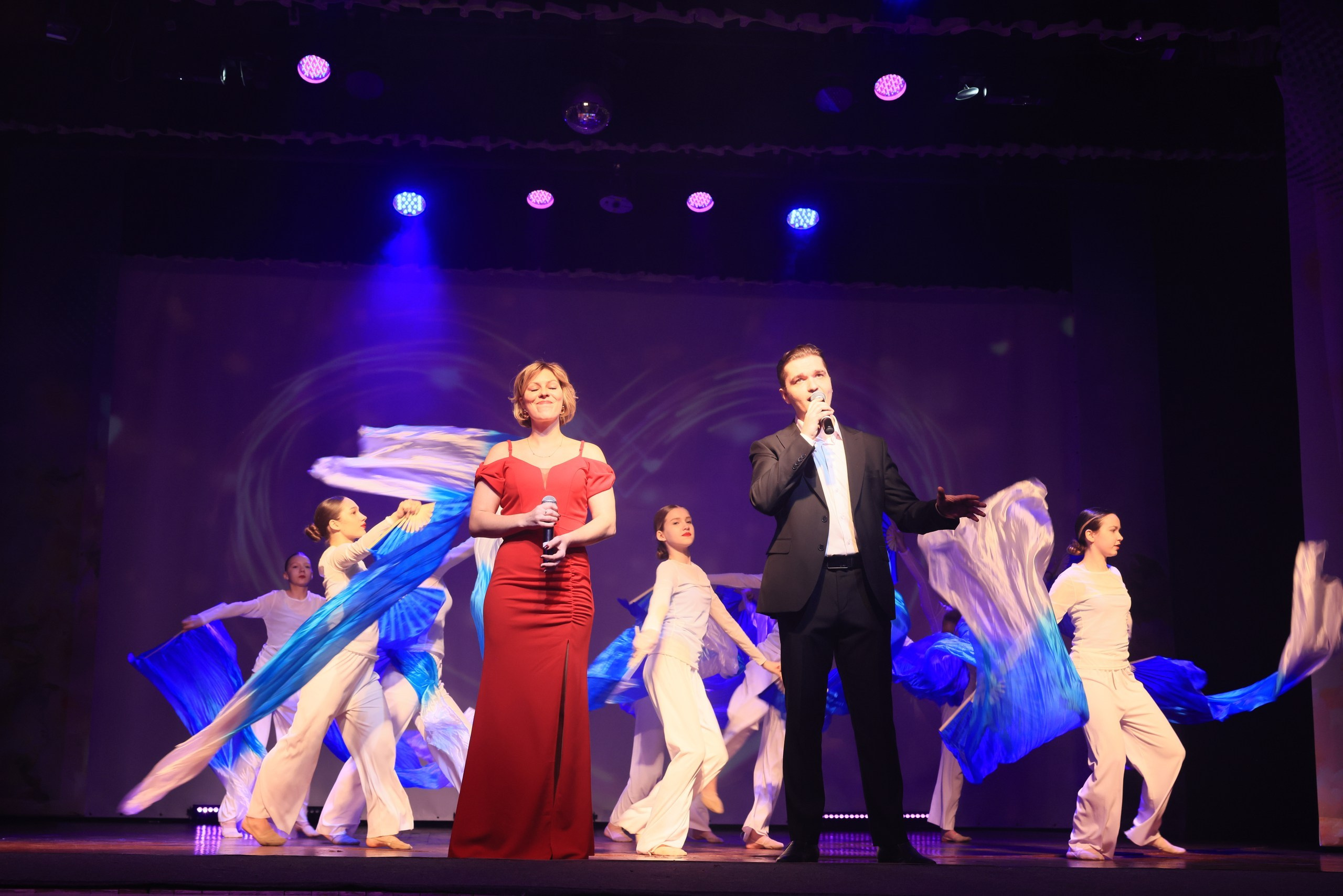 Концерт к 8 Марта в ДК «Металлург» г. Тула. Фотограф в Туле Крупский АнДРей. Фотостудия «КАДР71» в Туле