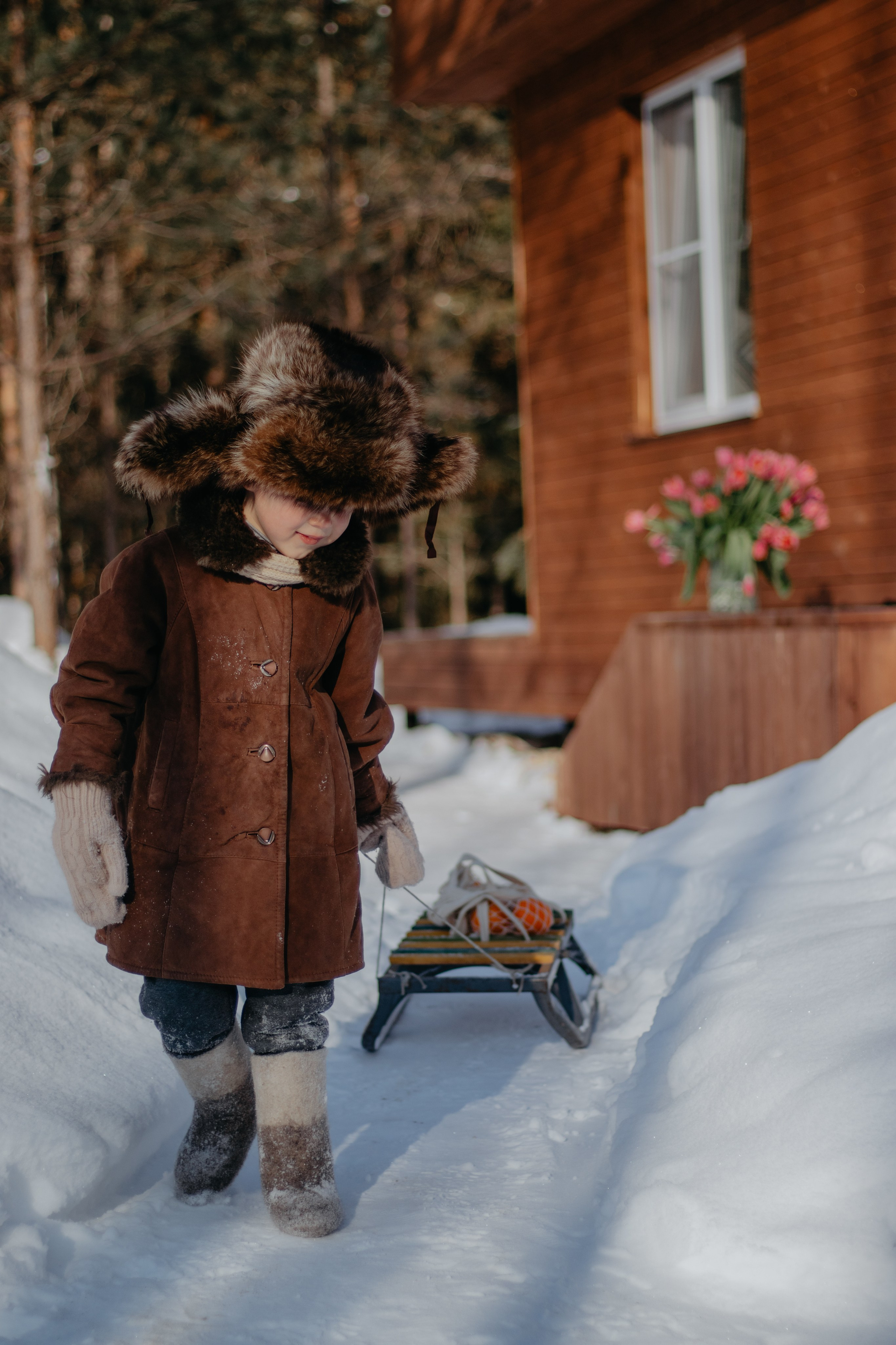 С 8 марта девочки