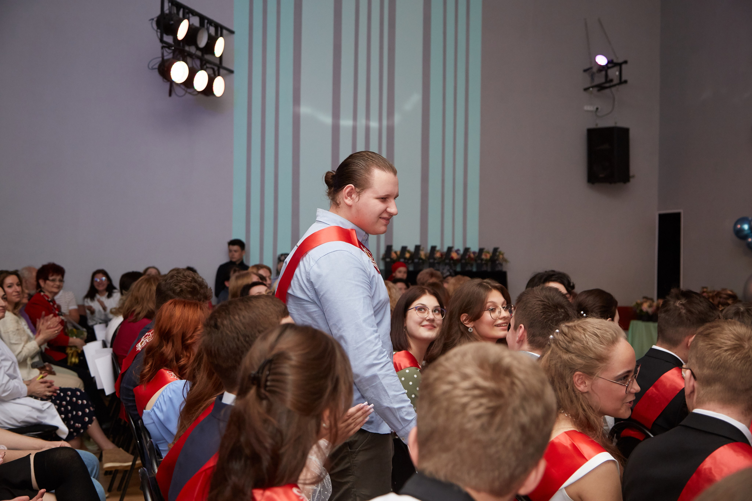 Последний звонок. Фотограф Савченко Люба. Москва