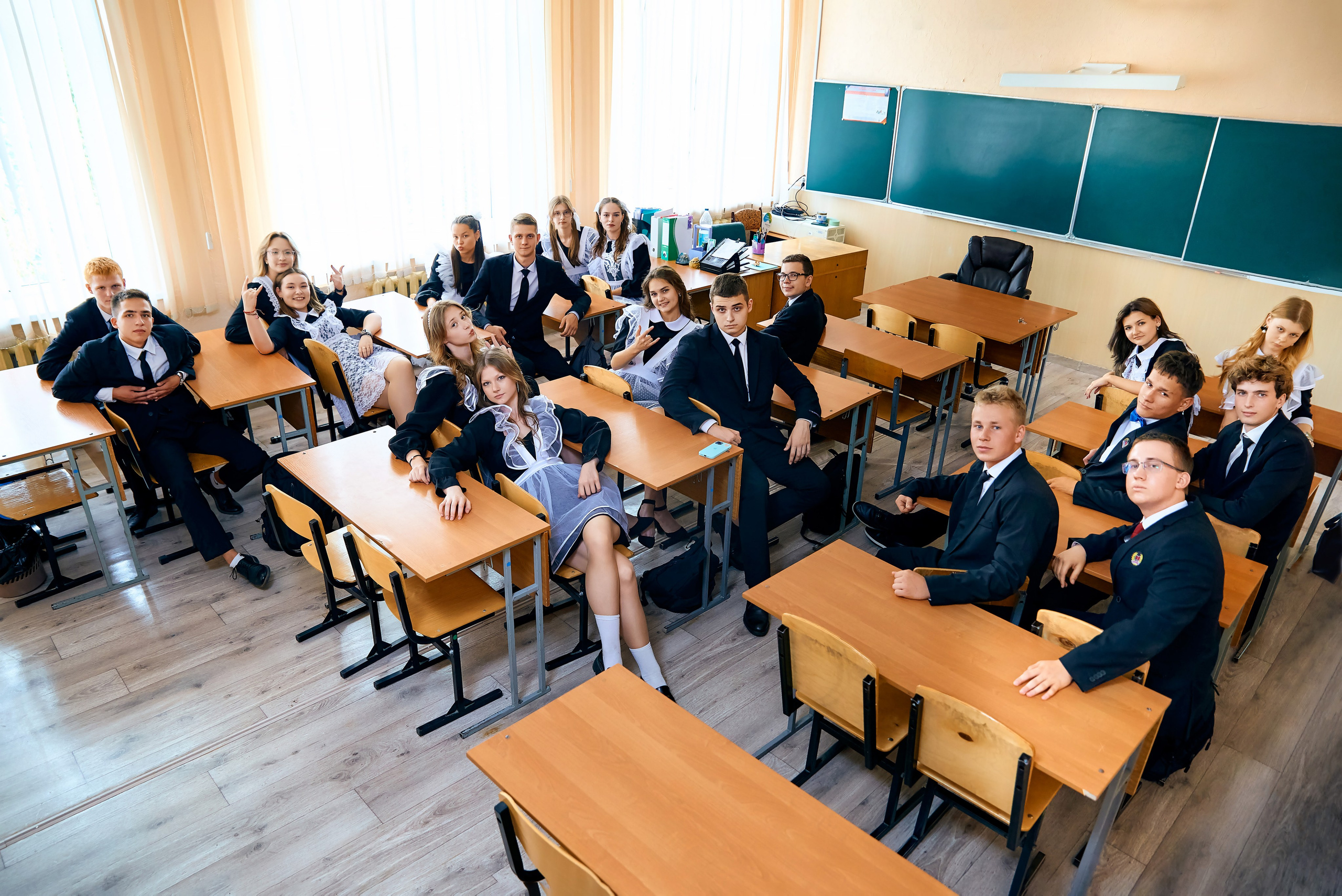 11А класс Гимназия № 16 выпуск 2025. Фотограф в Орле Павел Черкасов