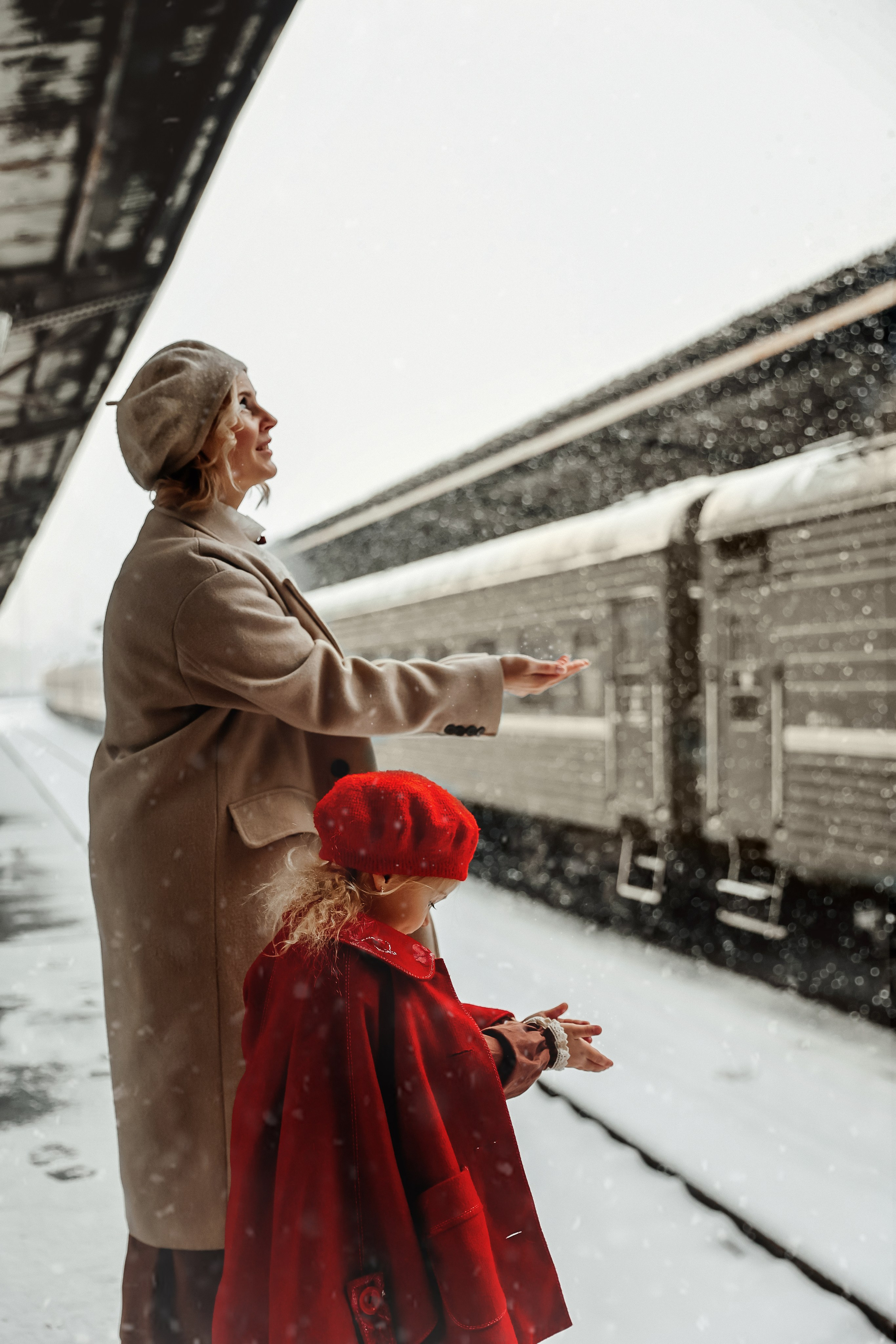 Ретро съемка на Витебском вокзале. Фотограф — Татьяна Кириллова, г. Санкт-Петербург