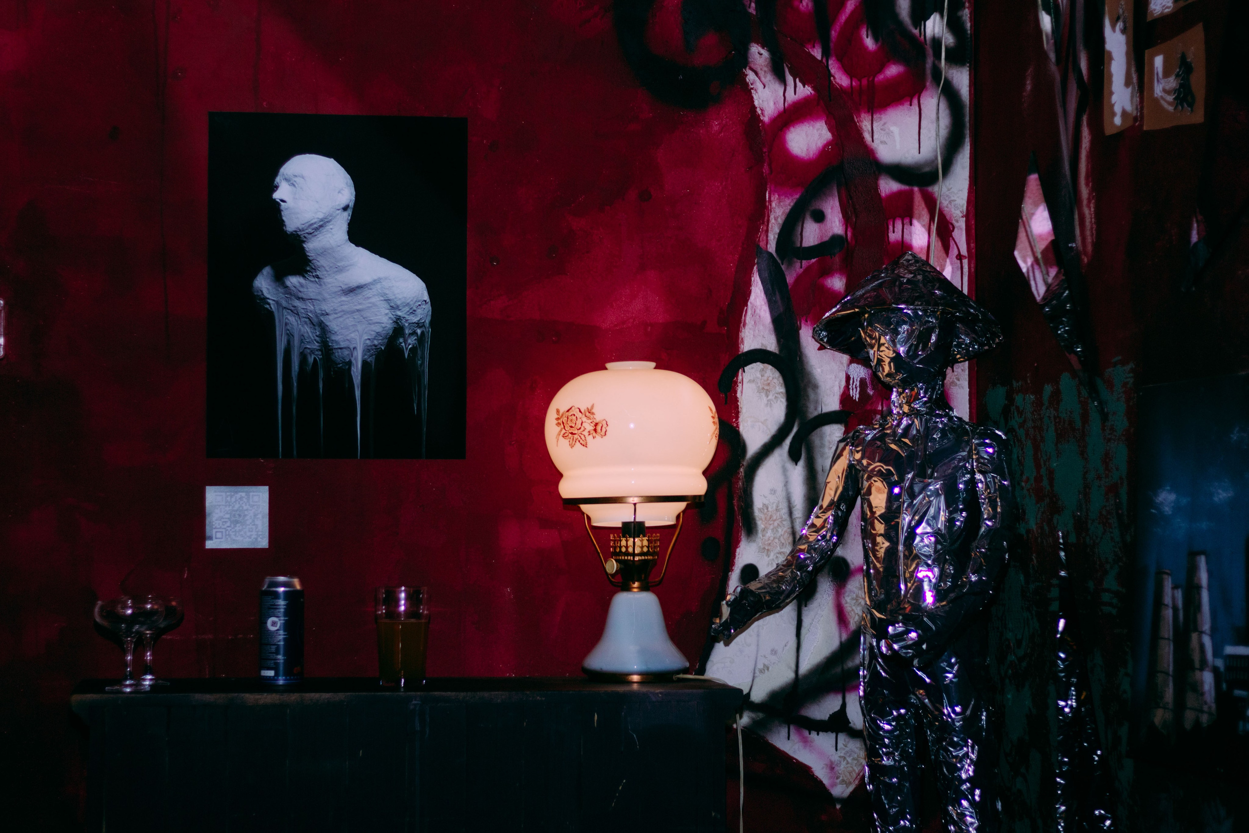 Бильярдная «Крученых» некрореализм. Юля Мурашова портретный и документальный фотограф