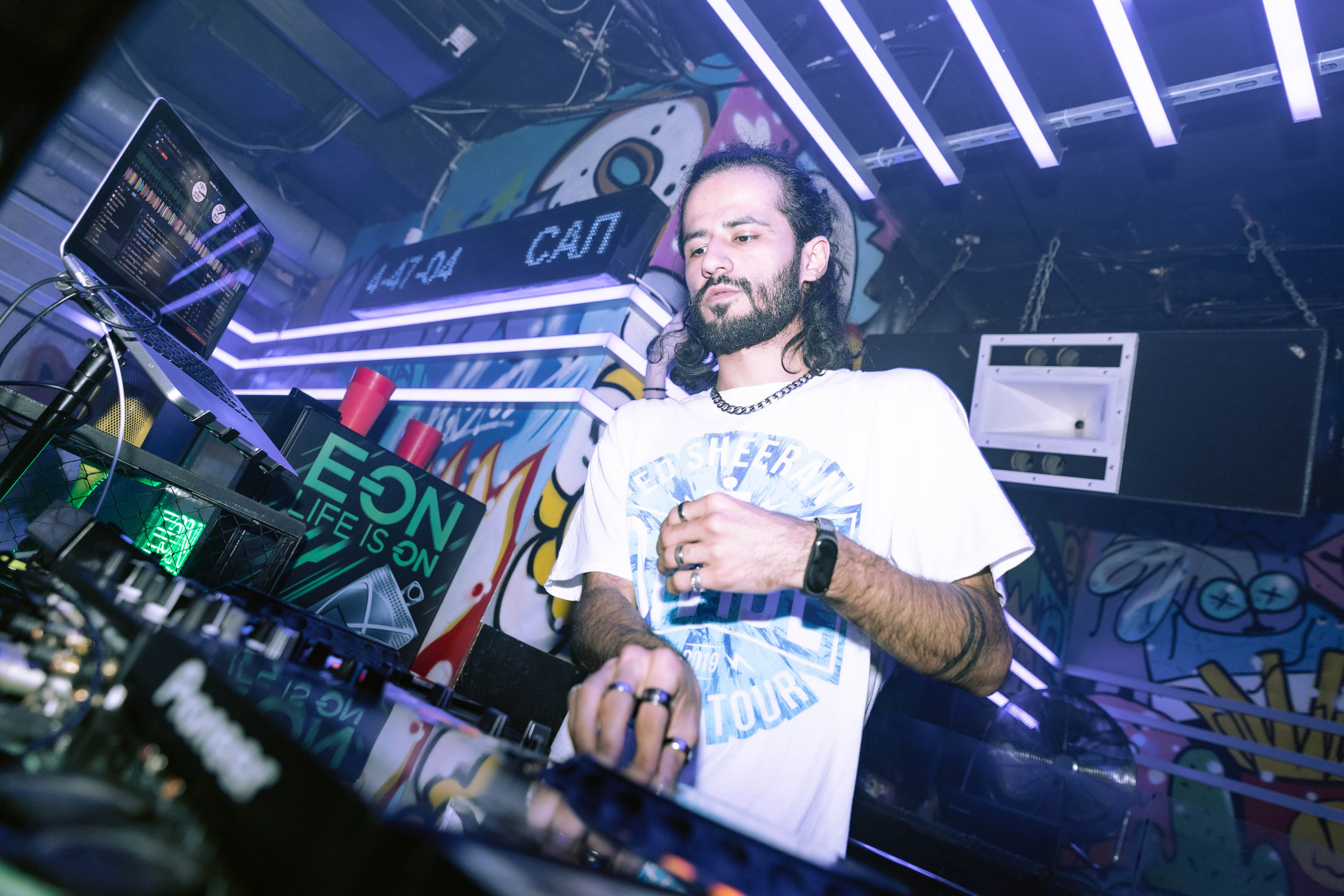 Mishka-bar 1. _Carpe diem_