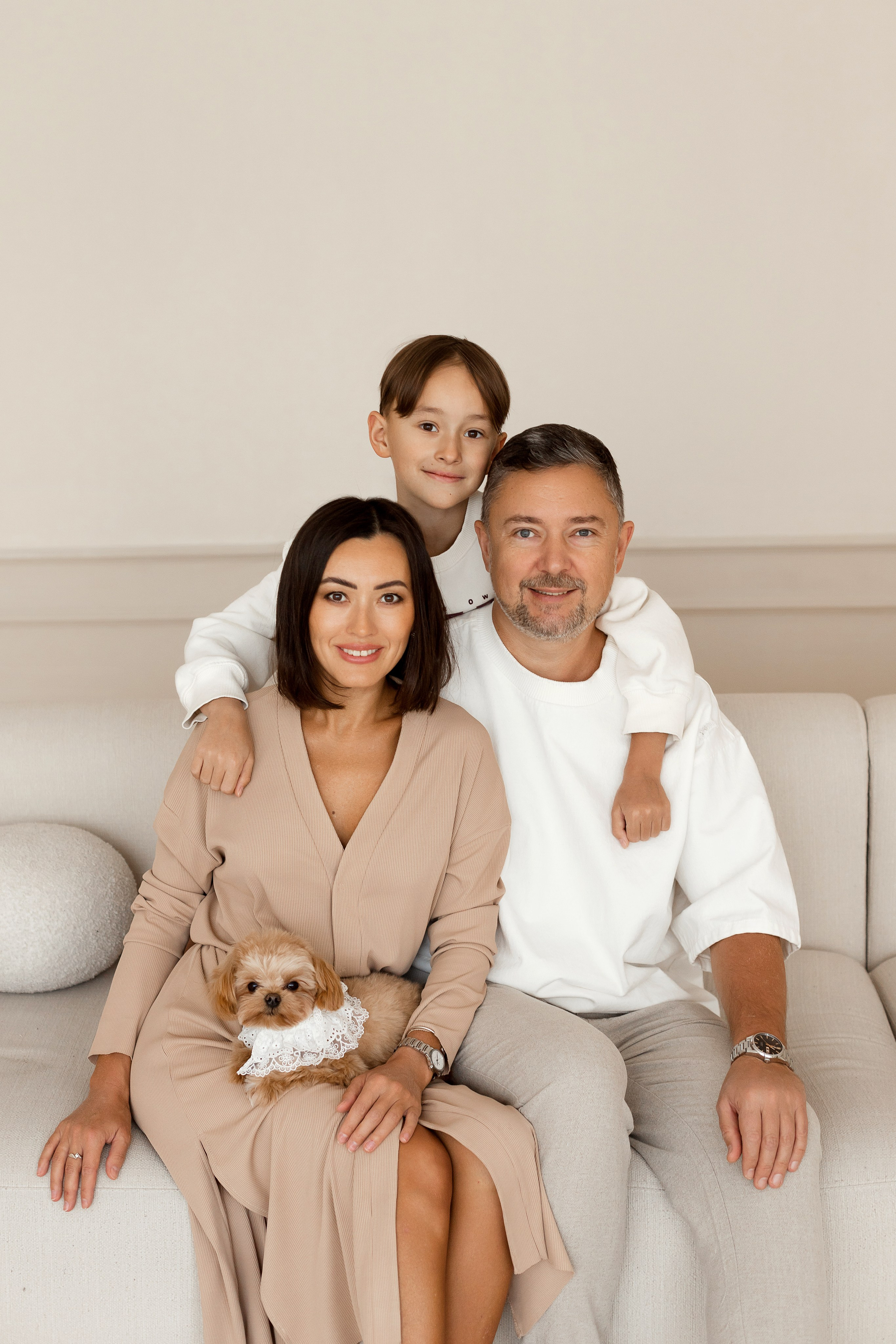 Съемка большой семьи в студии «Когда вместе». Семейный фотограф в Екатеринбурге Маргарита Курносова