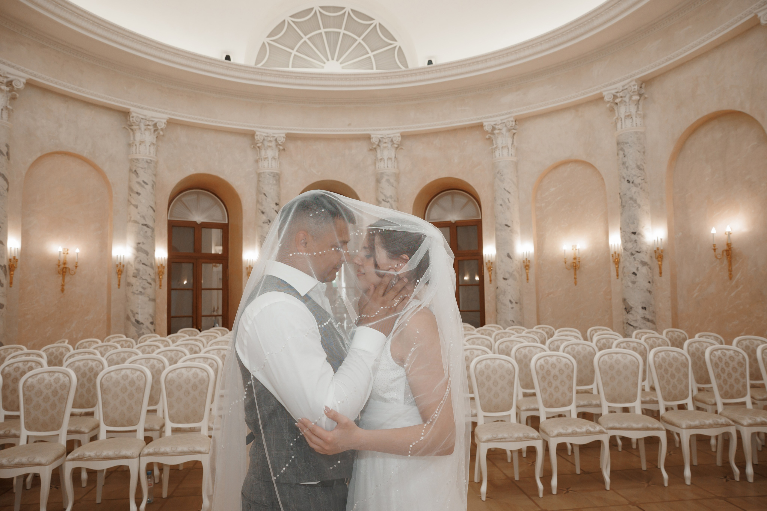 ЗАГС Бутово и Остафьево. Свадебный и репортажный фотограф (Москва, Королев и другие)