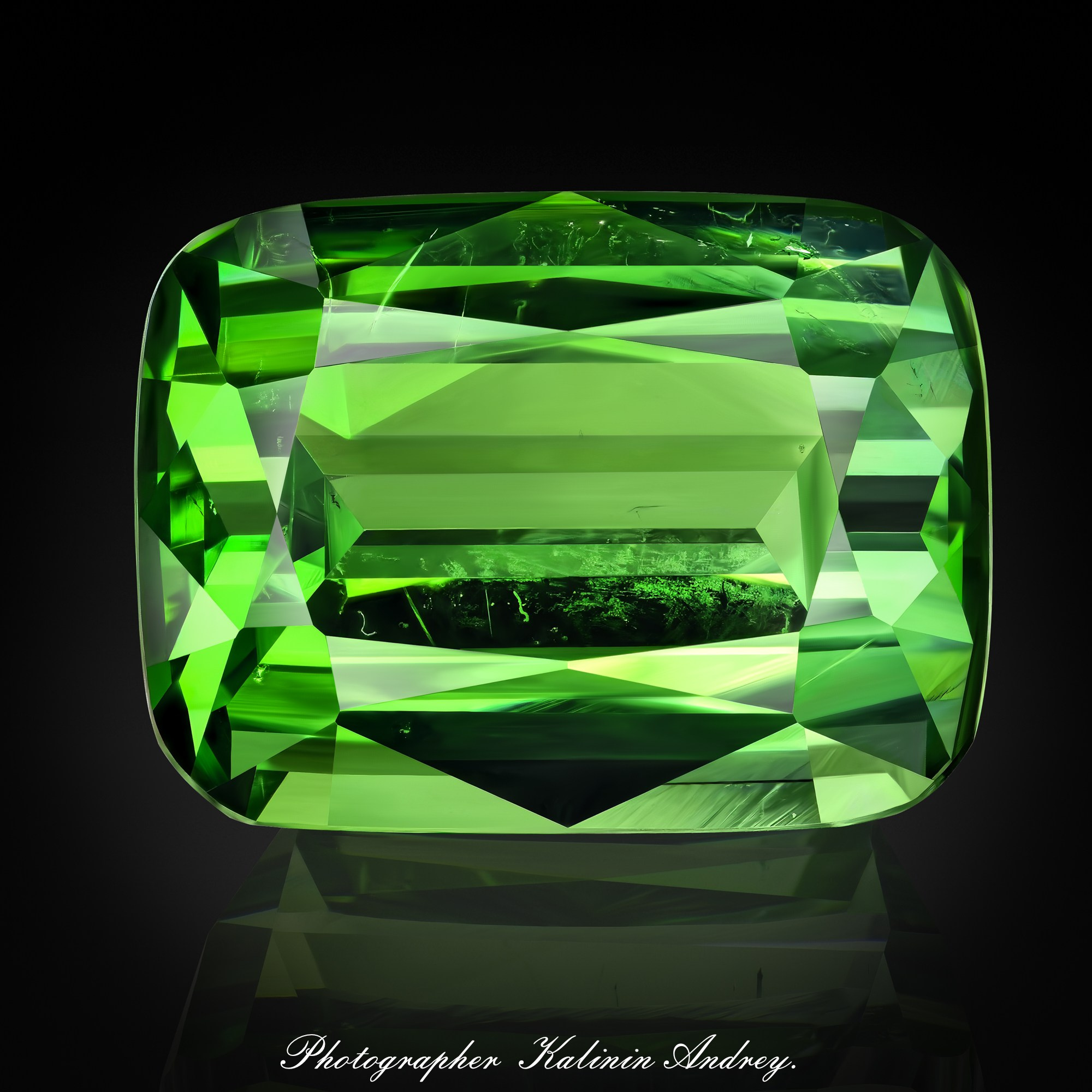 Профессиональная уникальная рекламная фотосъёмка драгоценных в Москве  тел +7 966-003-13-07. Высококачественная профессиональная рекламная фотосъёмка ювелирных украшений, драгоценных камней в Москве. Обучение, консультация