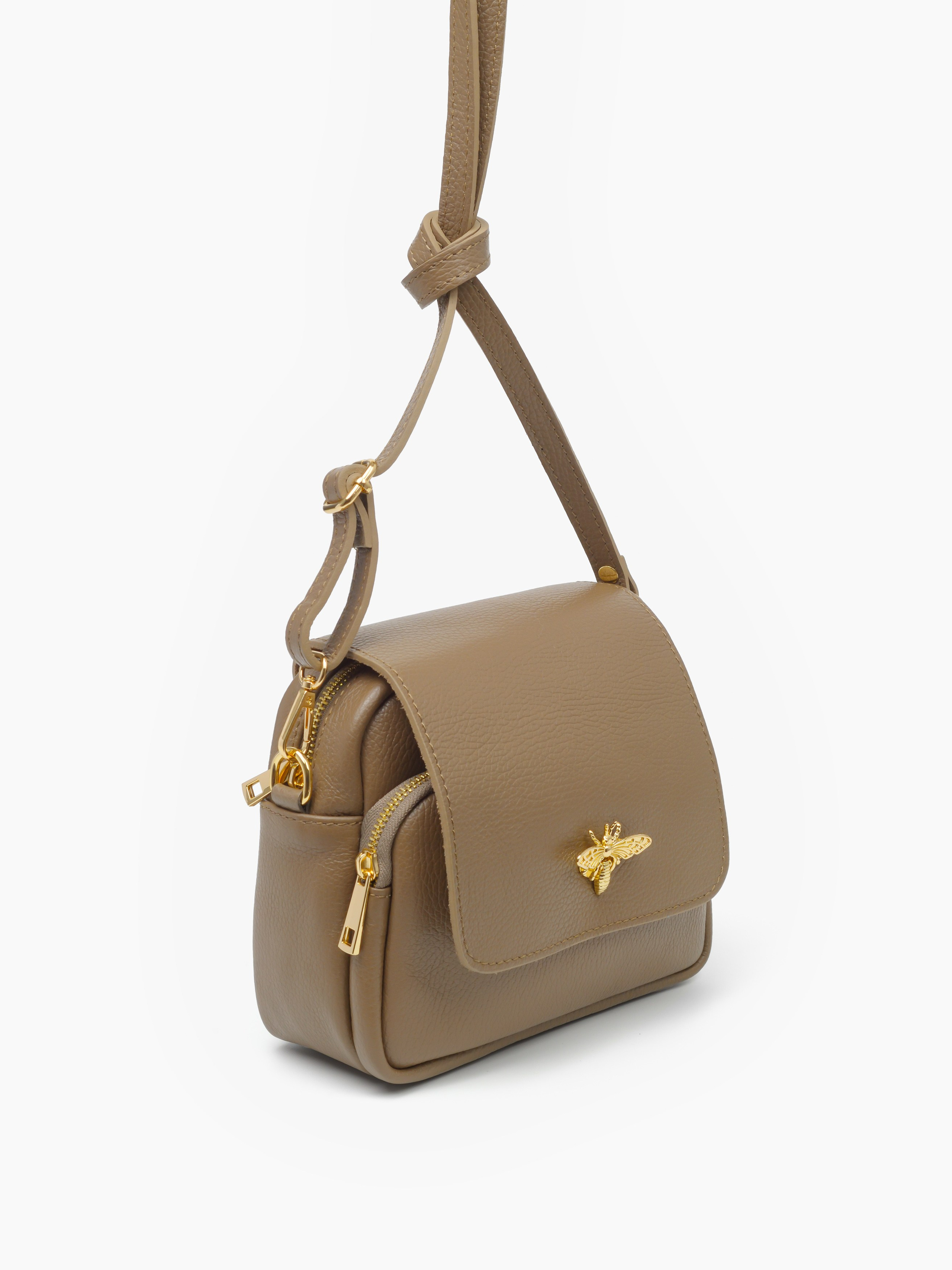 Сумки. Предметный фотограф, инфографика и видео в Санкт-Петербурге