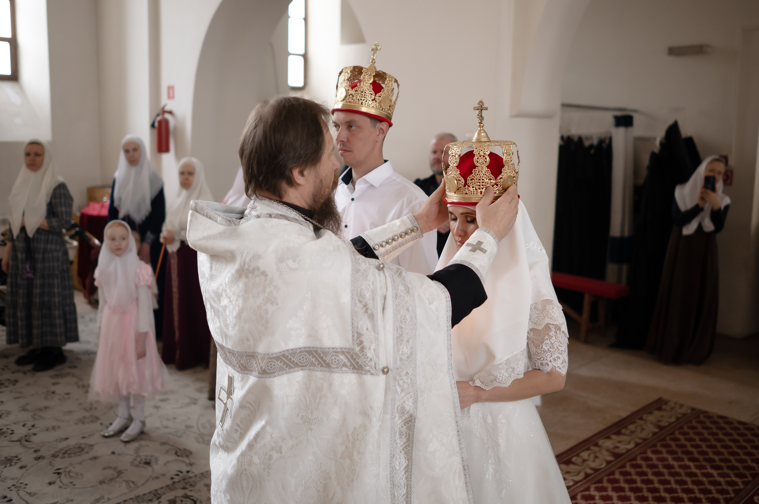 Александр & Юлия (Санкт-Петербург, Троицкий храм). Семейный и свадебный фотограф в Санкт-Петербурге Серафима Смирнова
