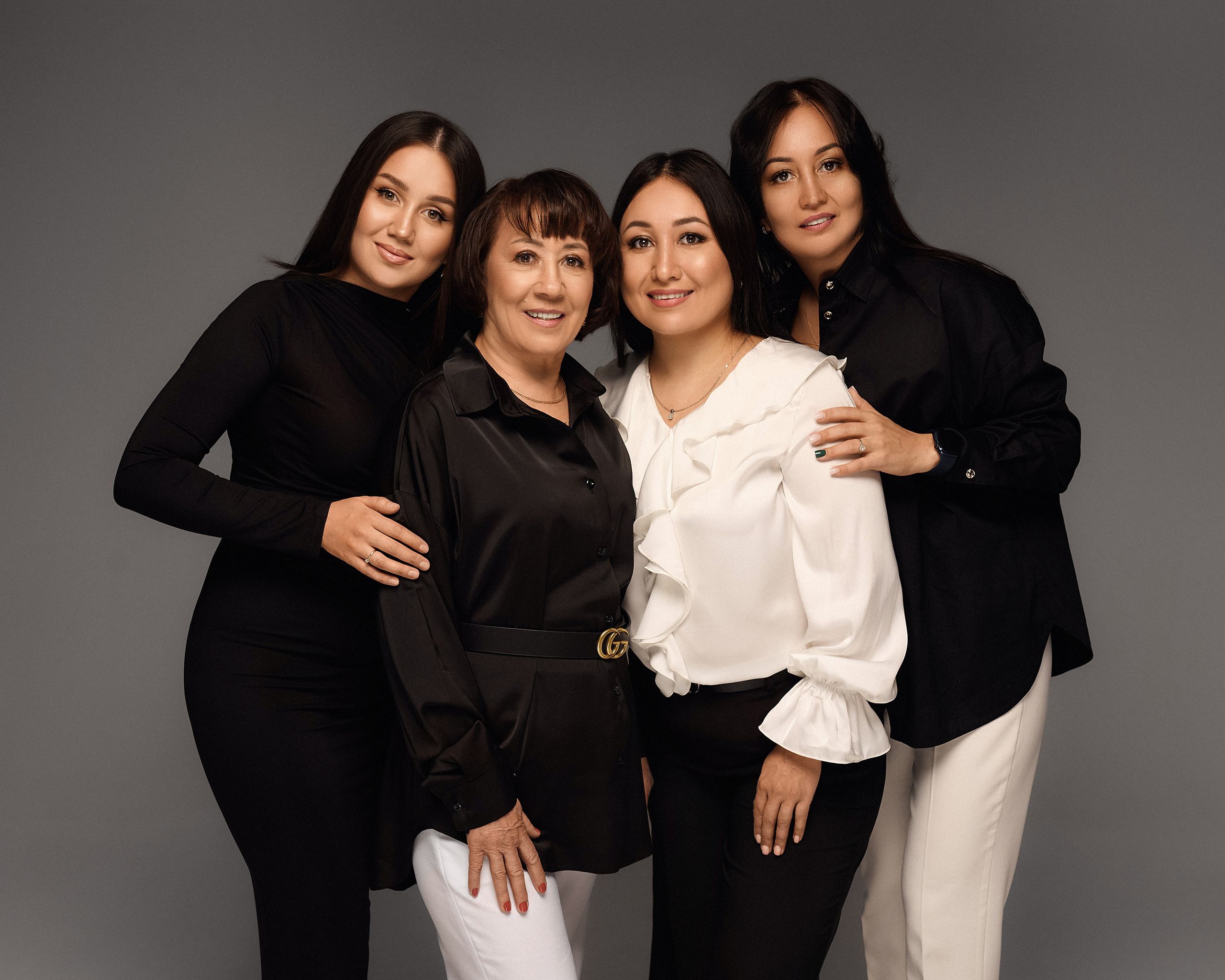 Мама и дочки. Свадебный и семейный фотограф Регина Кагарманова