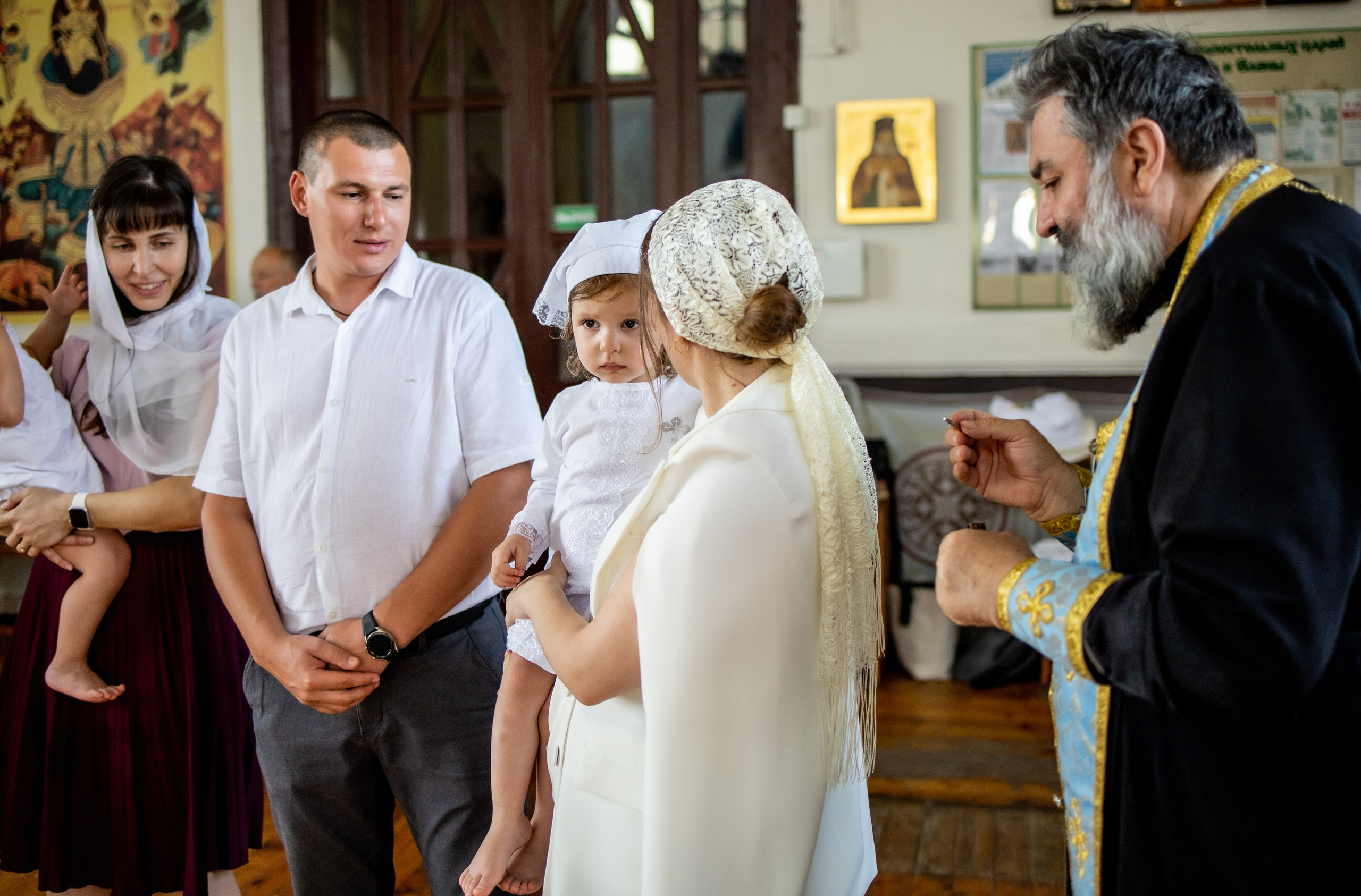 Таинство Крещения Евы, Арины и Дарьи. Фотограф Надежда Лукьянова