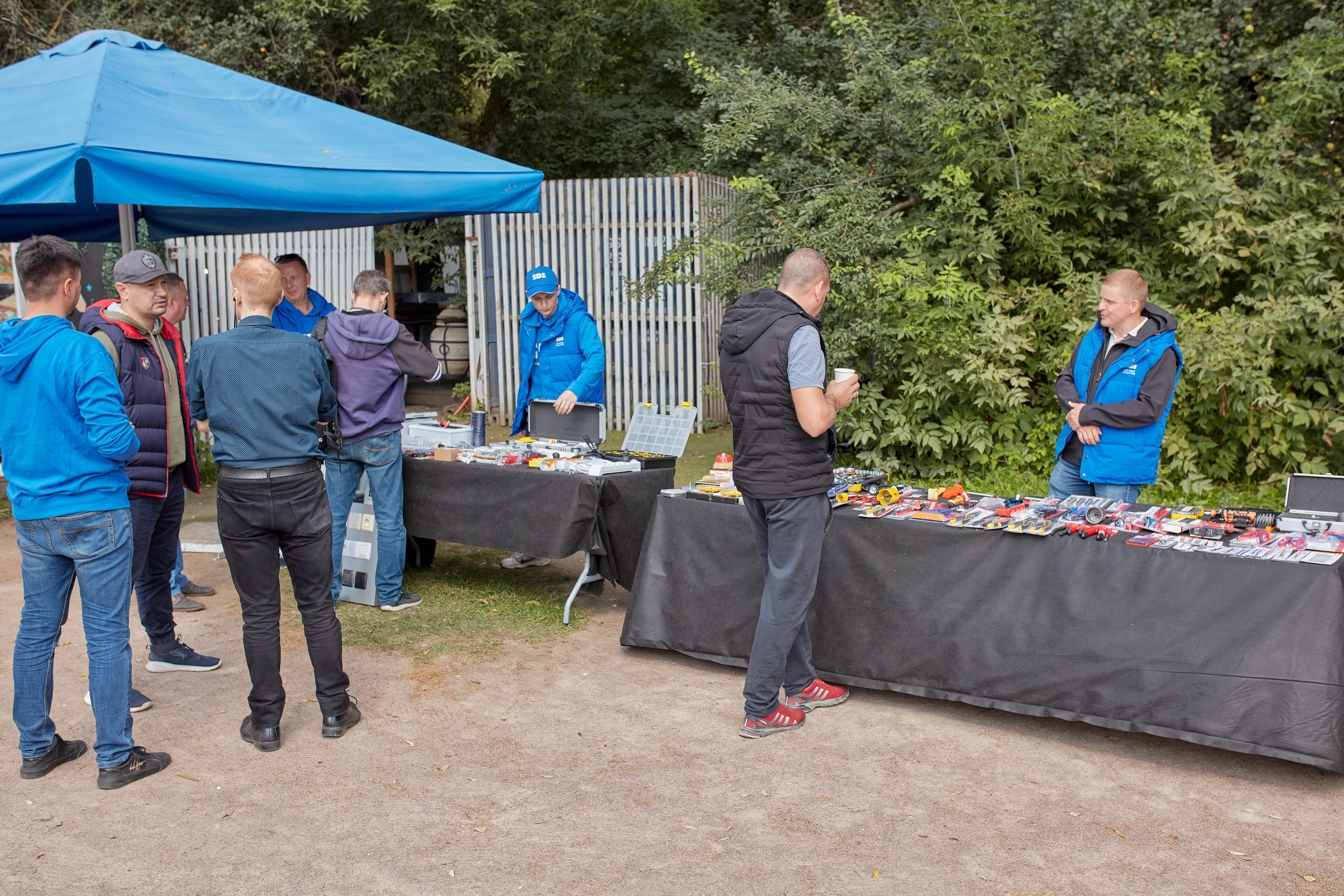 Форм электромонтажников Rexant и Kranz. Коммерческий фотограф в Москве Павел Володин — фотосъемка для бизнеса