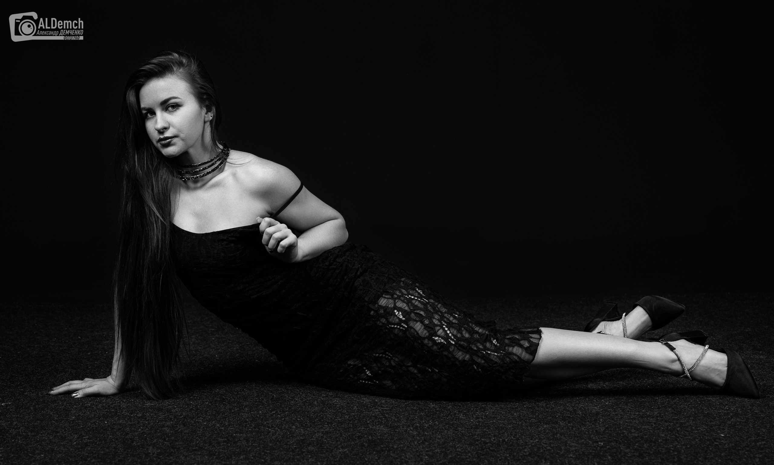 Фотосессия девушки в студии Bestmemories зале Honey в Москве