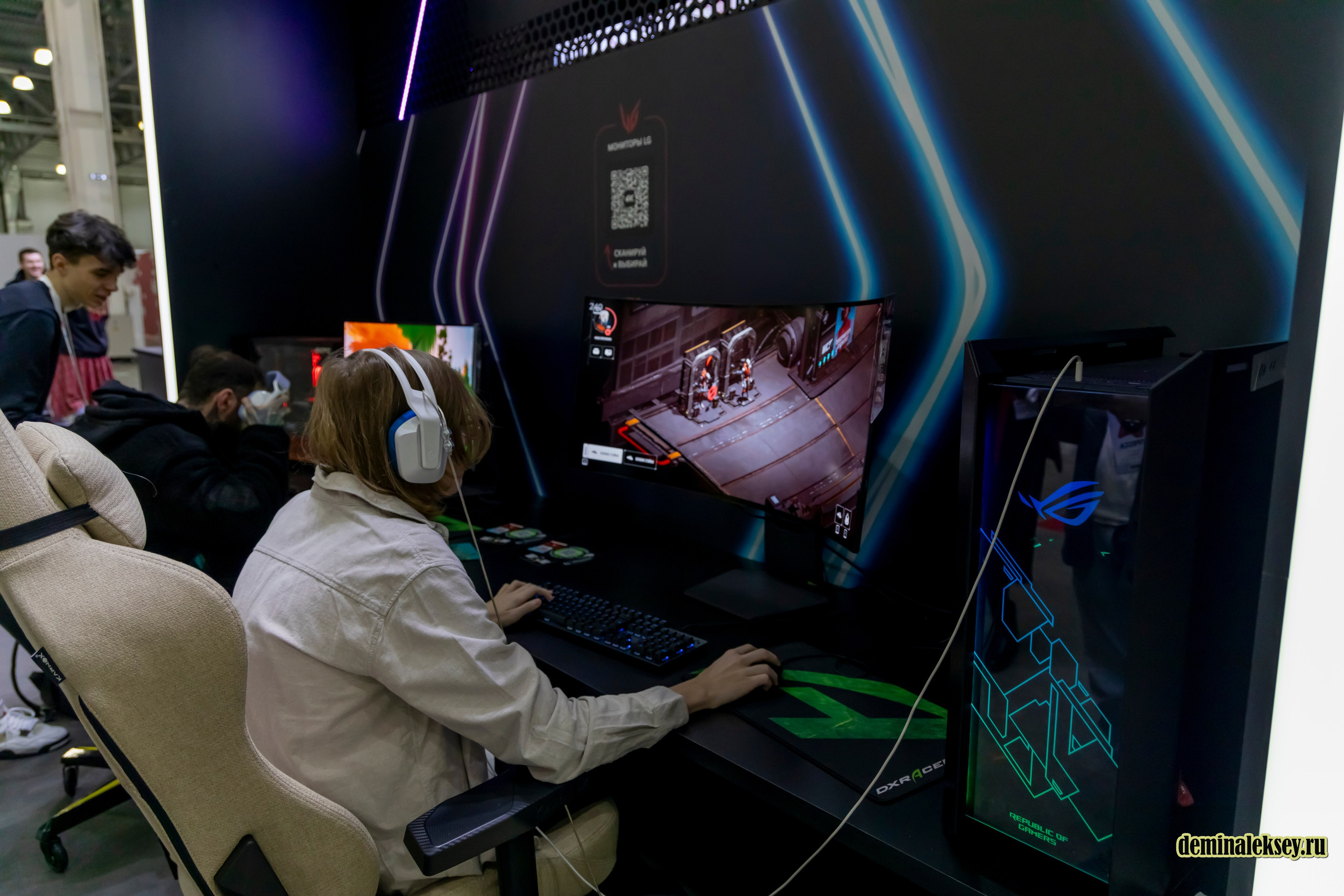 Рэд экспо 2024. Репортажный, семейный и студийный фотограф в Москве Демин Алексей