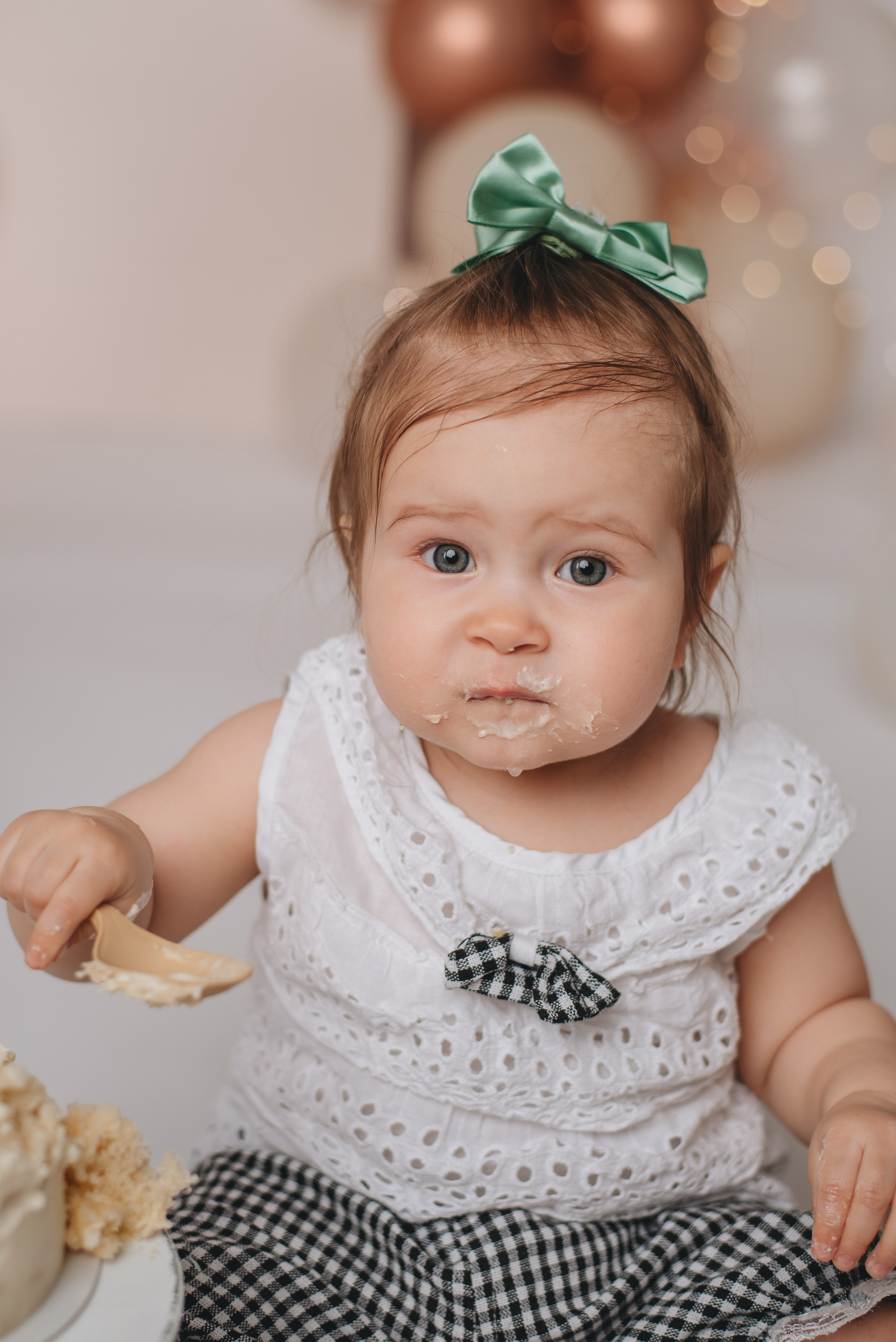 Первый тортик. Детский фотограф Ольга Жубрина