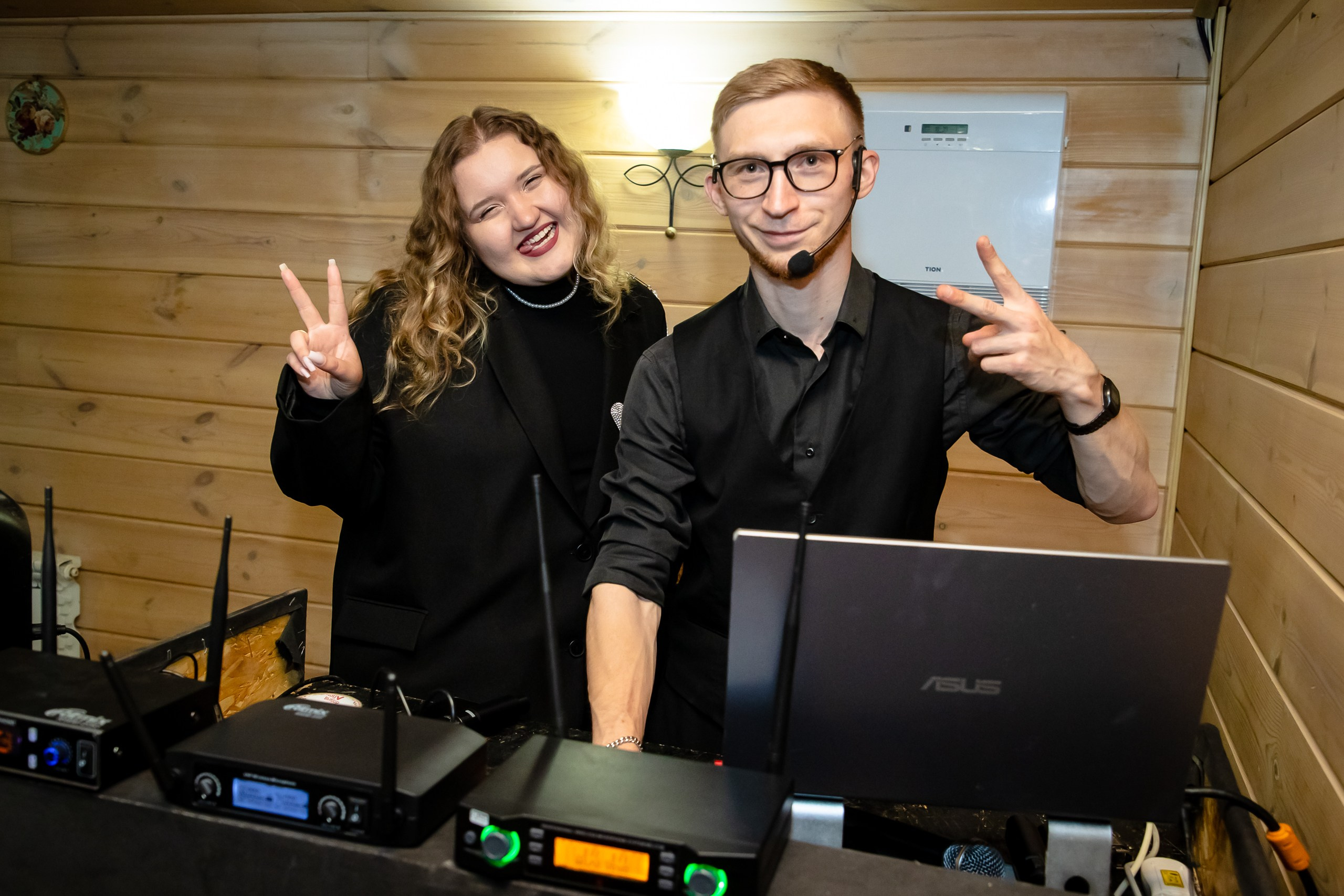 Фотограф на выпускной в 9-м классе. Спортивный фотограф Екатеринбург Онлайн трансляции