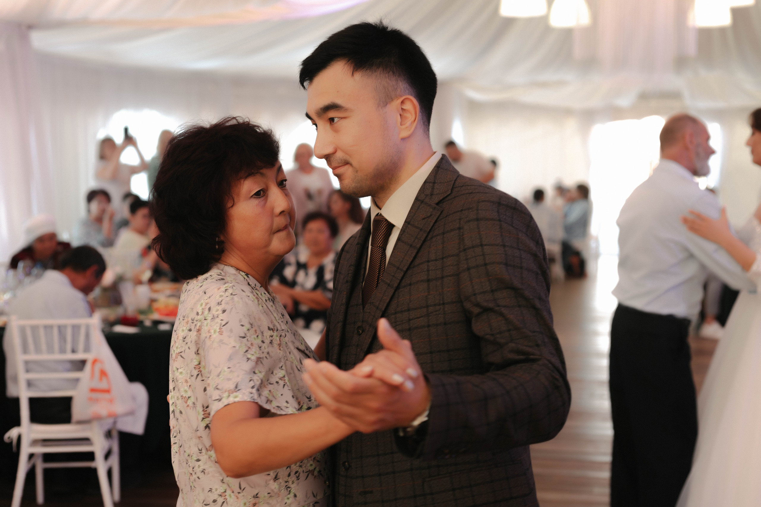 Первое дуновение ветра. Свадебный фотограф видеограф Новосибирск Кемерово Калининград