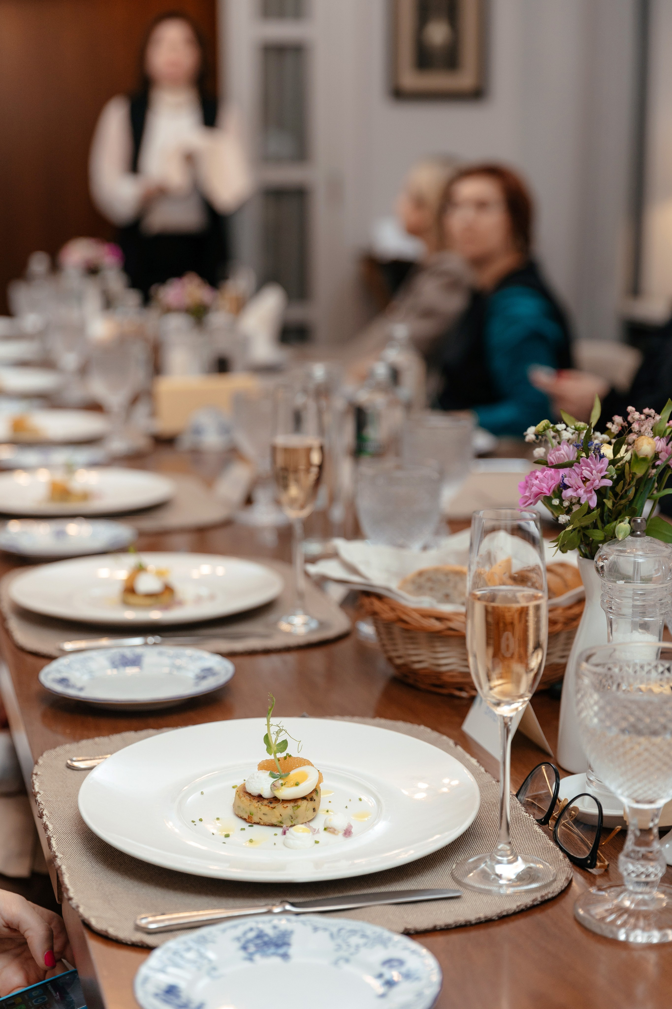 Мастер-класс по столовому этикету. Фотограф для бизнеса Константин Брусницын в Екатеринбурге