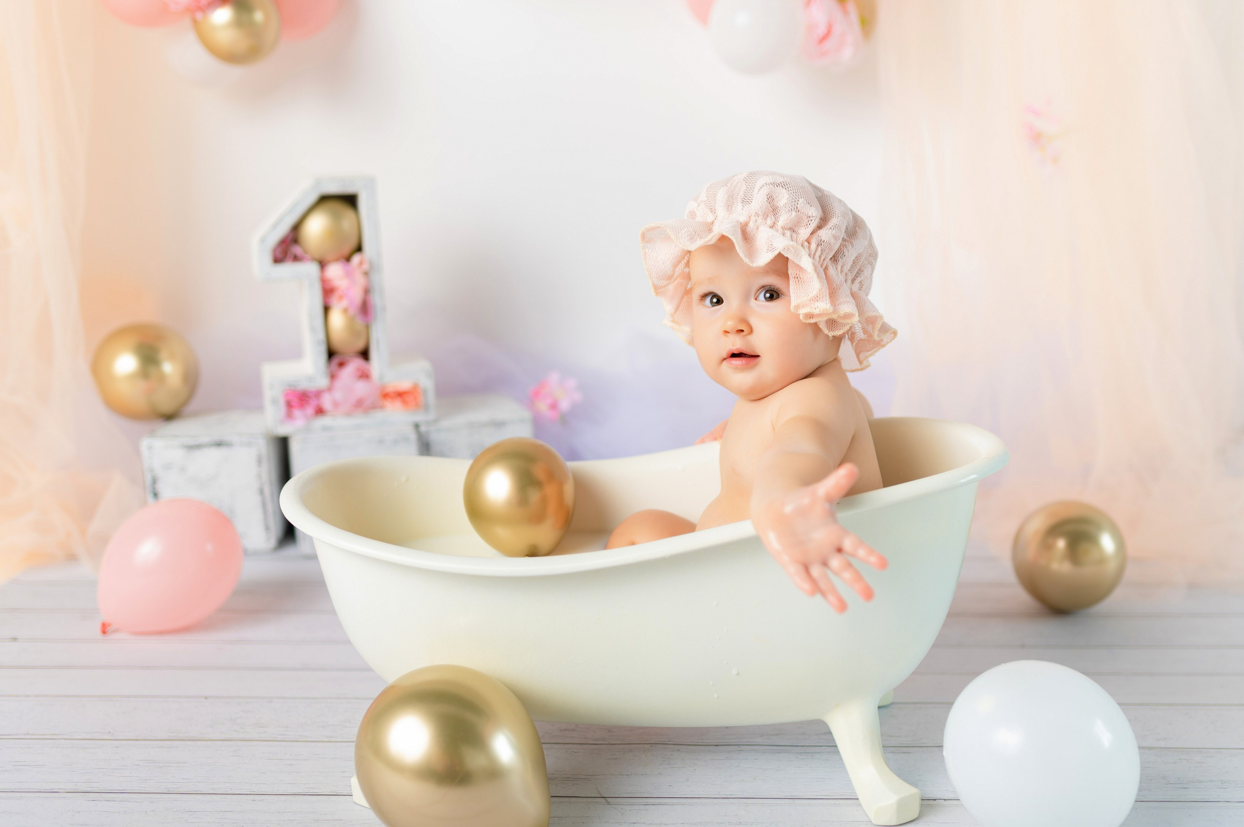 Молочная ванна. Детский фотограф в городе Жуковский Алиса Коробанова