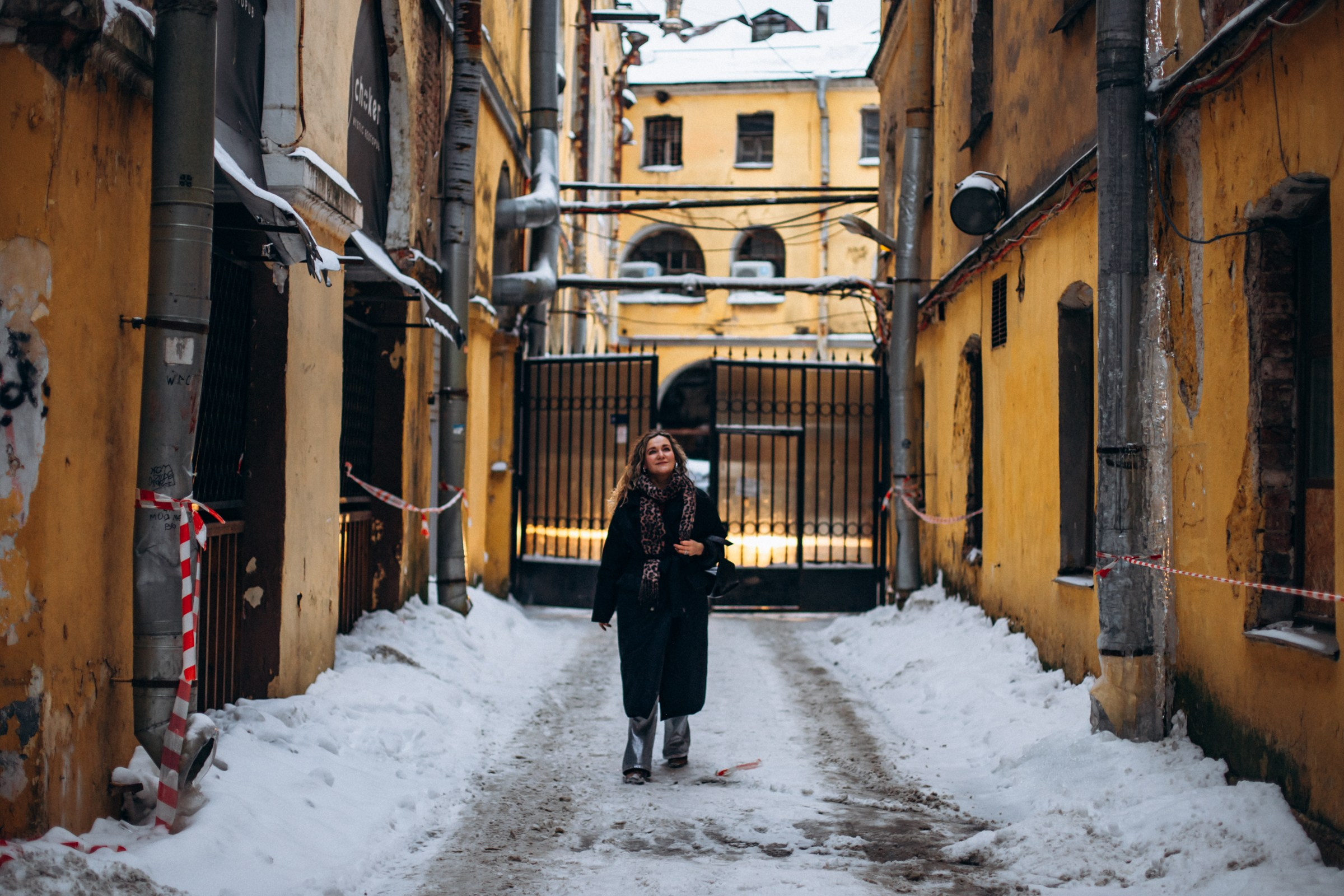 Юлия в декабре. Фотопрогулка в Петербурге. Индивидуальный и семейный фотограф в Санкт-Петербурге