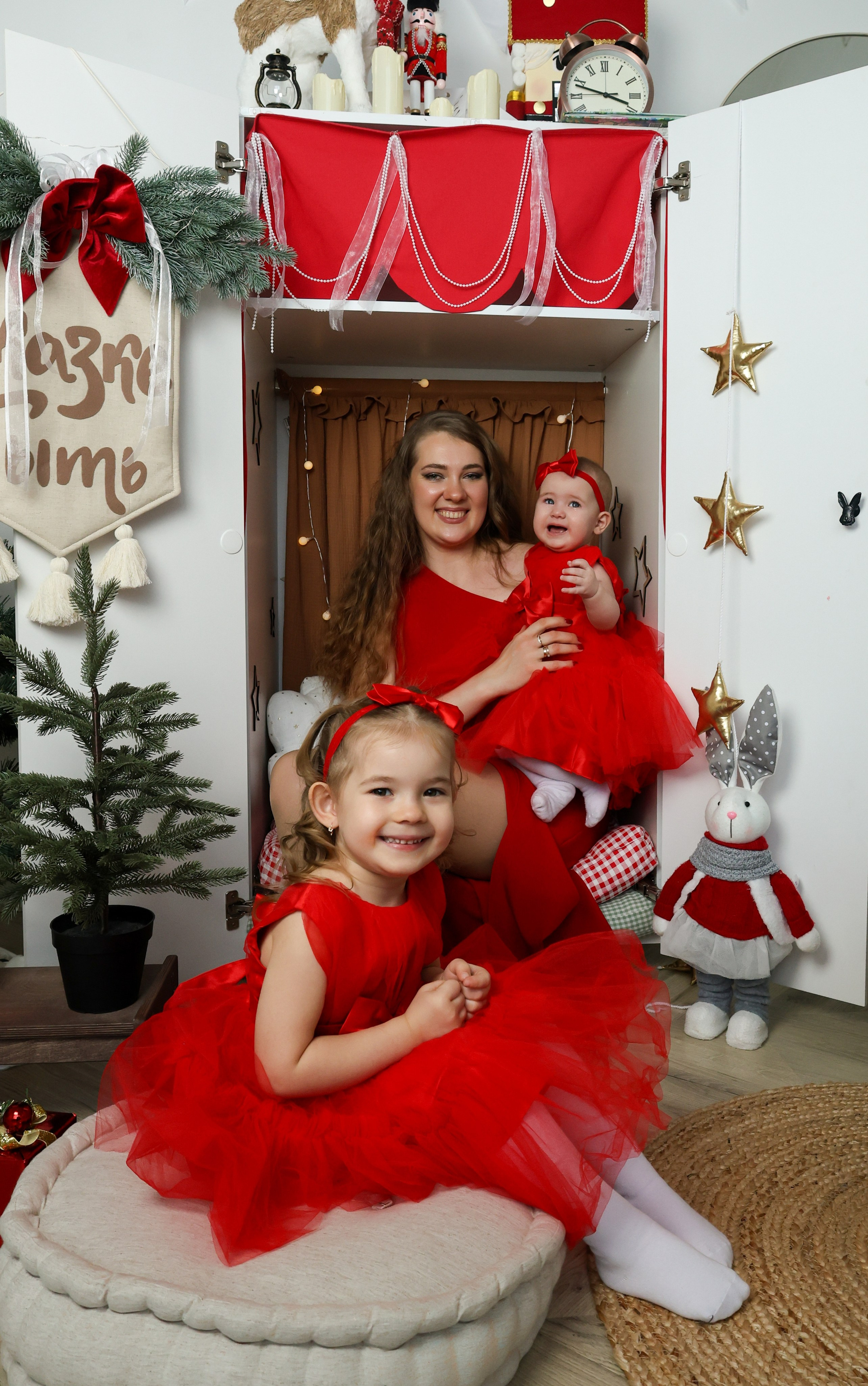 Семейная Новогодняя съёмка. Виктория, Александр, Милана и Ульяна. Tatiana Shumskaya