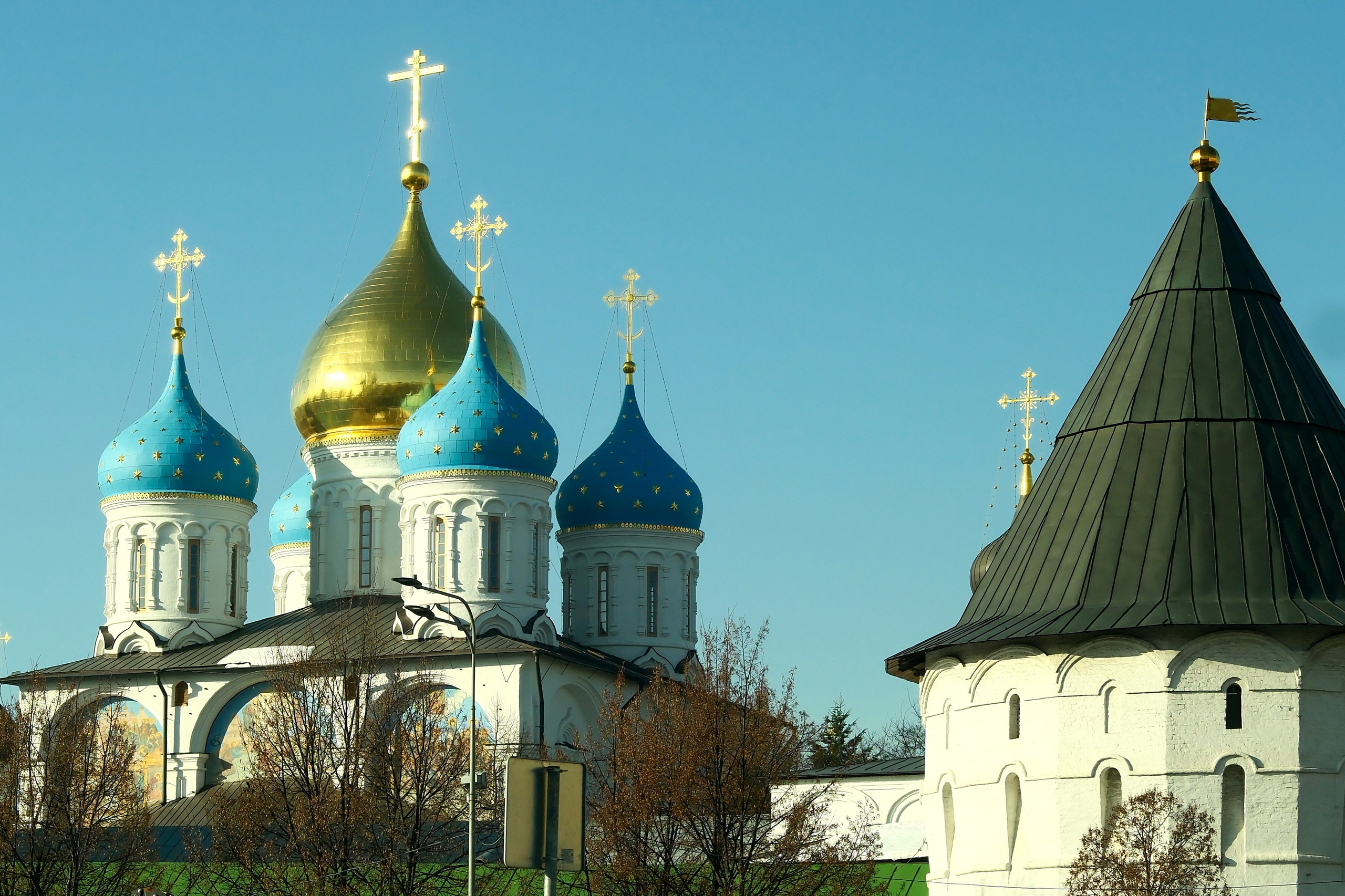 Улица, люди, жизнь…