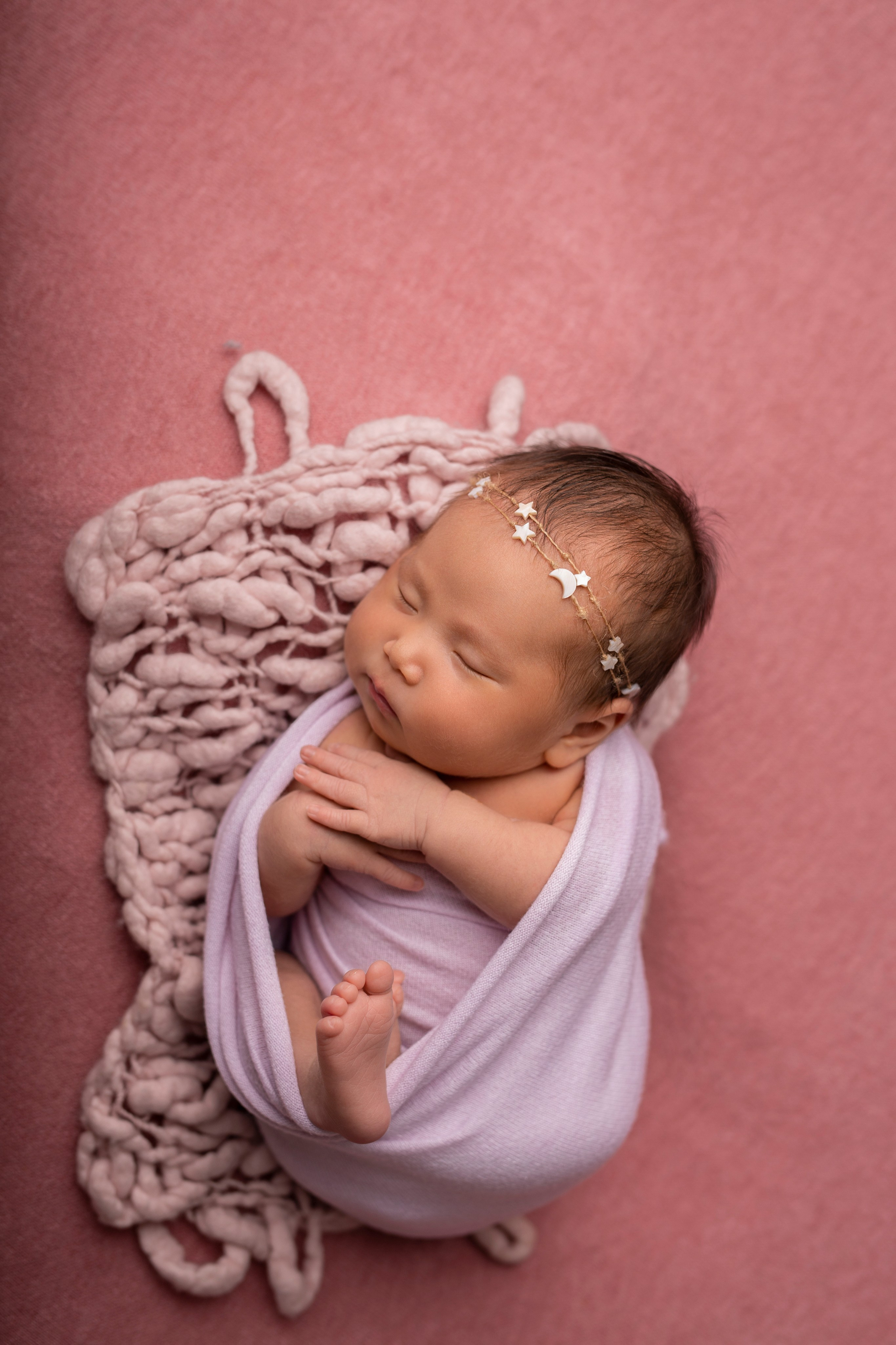 Новорожденные. Фотограф маленьких ангелочков Динара Саая