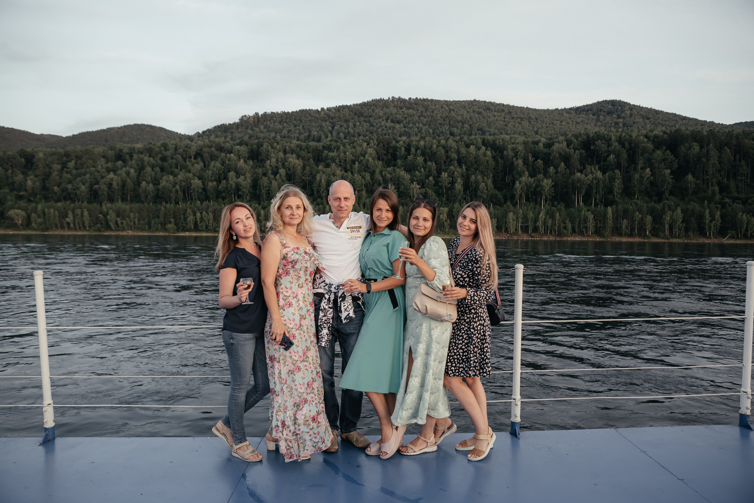 Съёмка корпоратива в Красноярске. Свадебный и семейный фотограф В Красноярске Андрей Юсенков