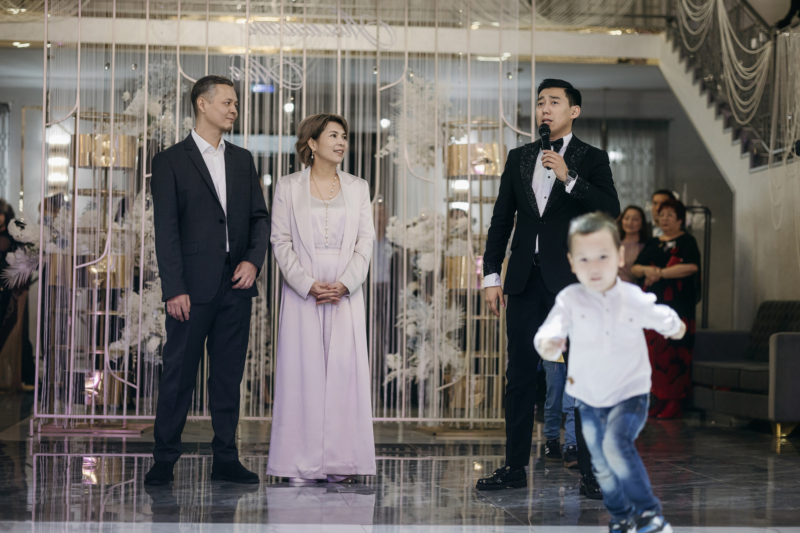 ФОТОГАЛЕРЕЯ. Ведущий Шоумен Алмас Каллемов