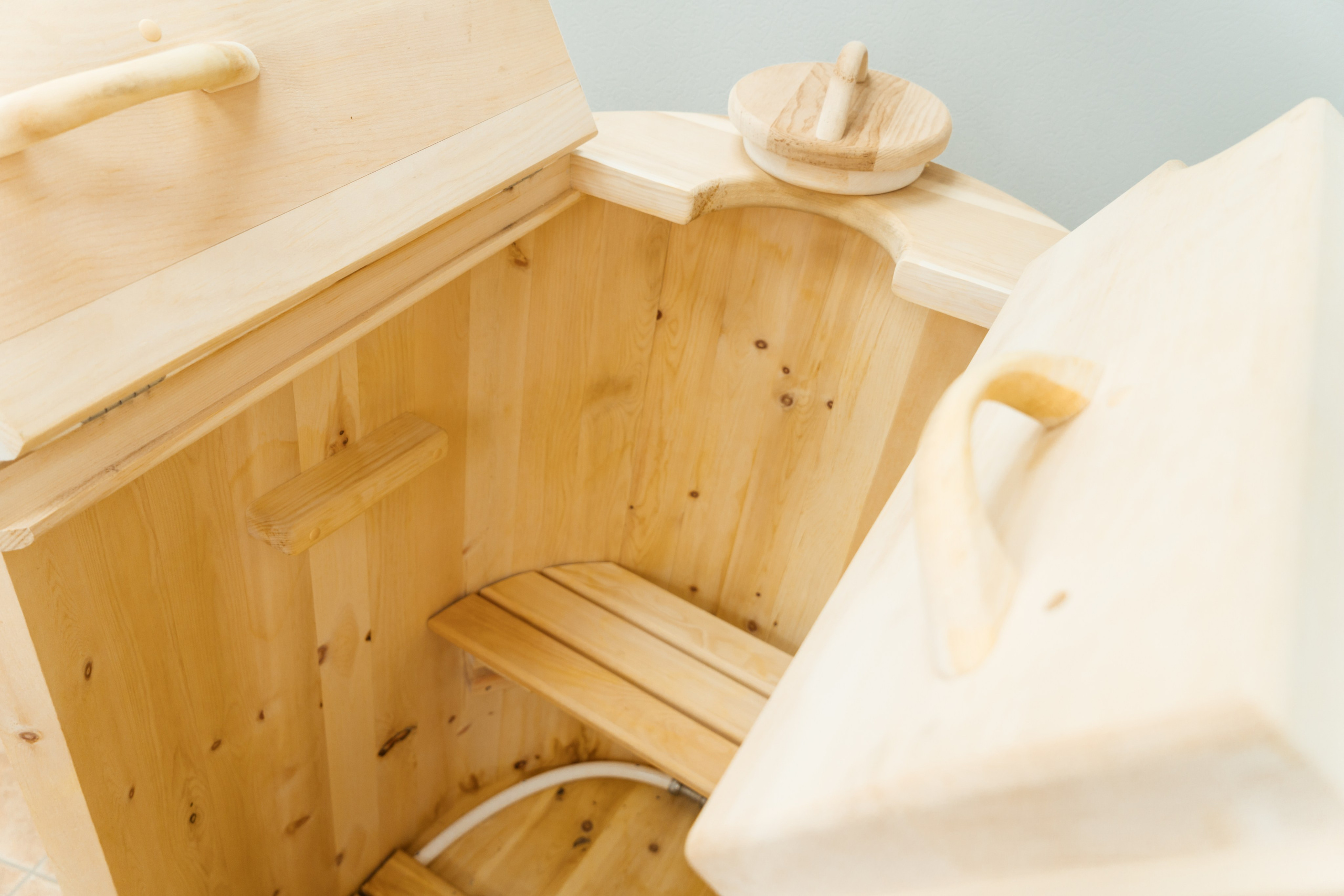 В работе. Https://esmassage.ru