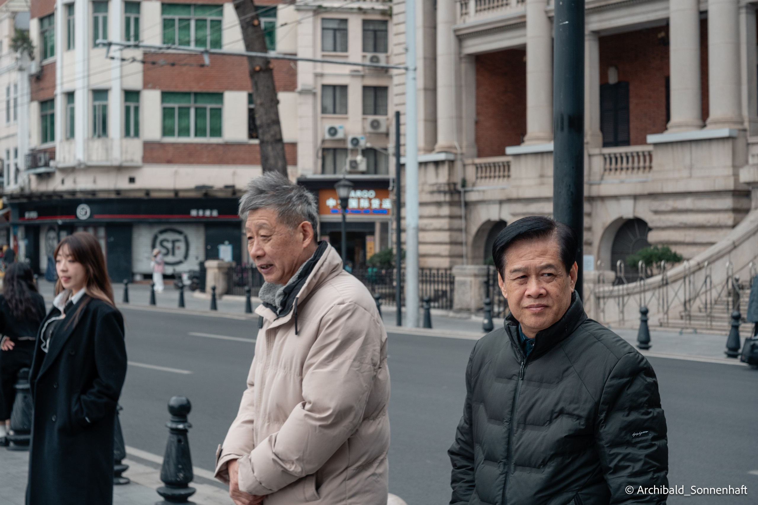 Walking in GZ, sunday. Photographer in Guangzhou, China. Archibald Sonnenhaft