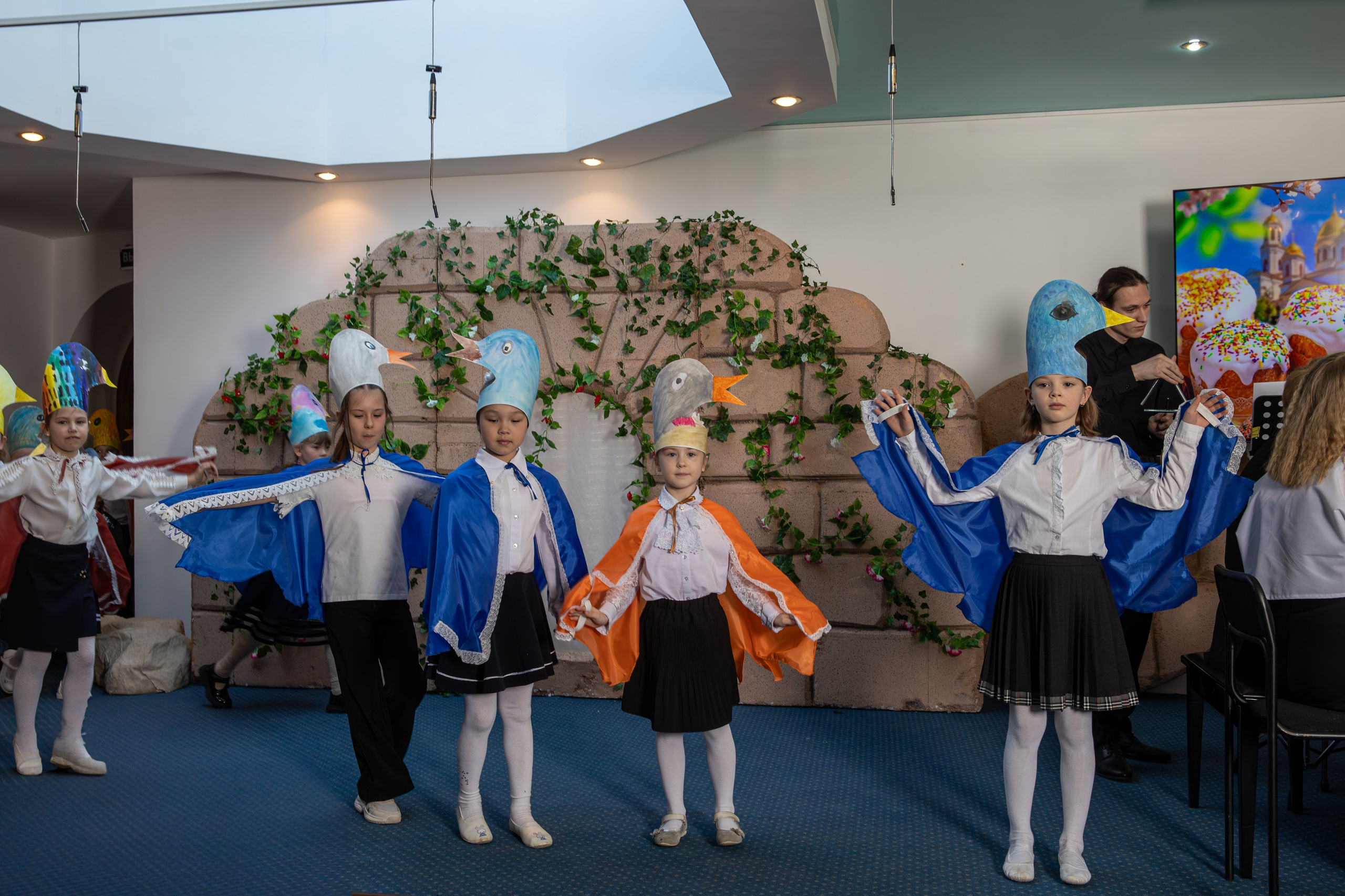 Пасхальный концерт Воскресная школа 2025. Фотограф Таинств Крещение и Венчания г. Магадан Власова Ульяна