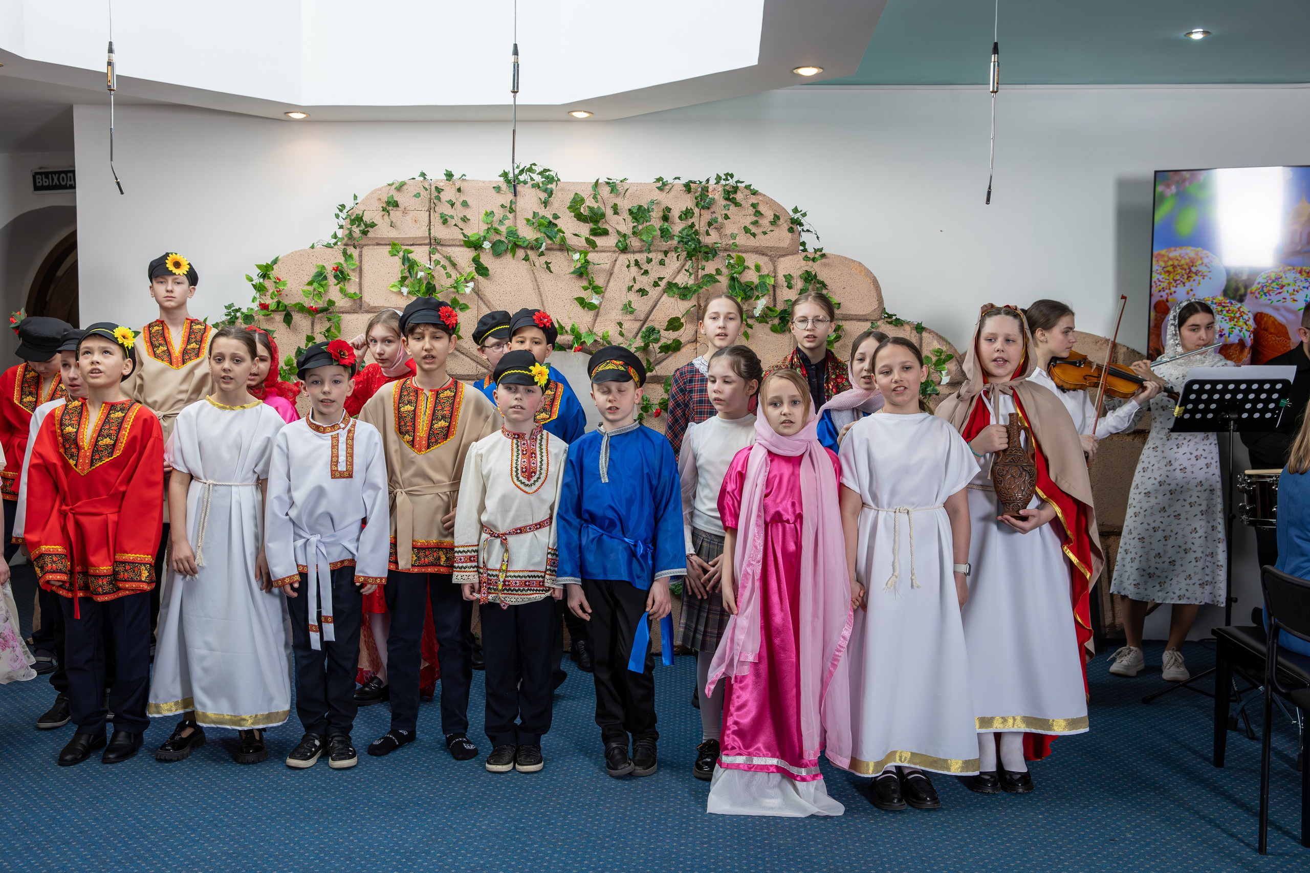 Пасхальный концерт Воскресная школа 2025. Фотограф Таинств Крещение и Венчания г. Магадан Власова Ульяна