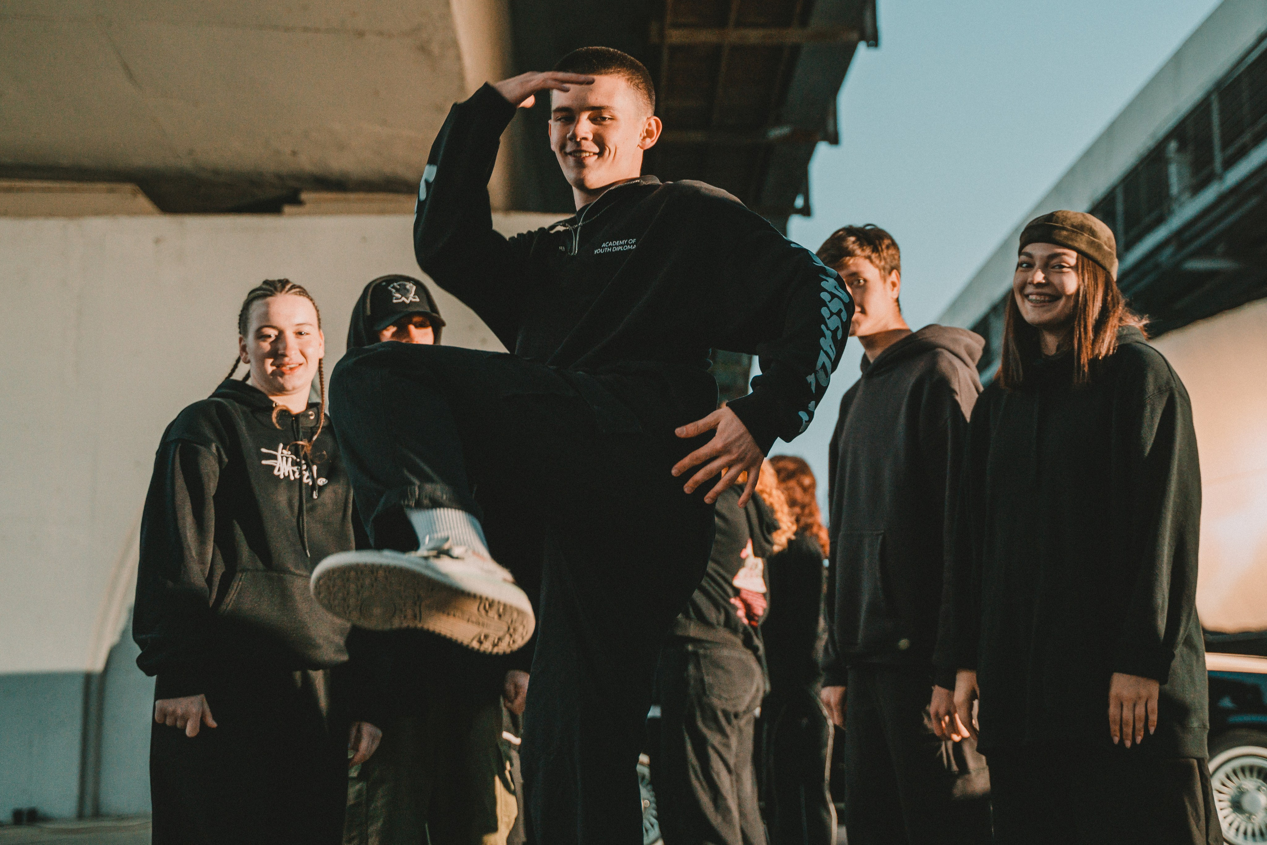 Бэкстейдж съемок клипа «Шулай». Главная