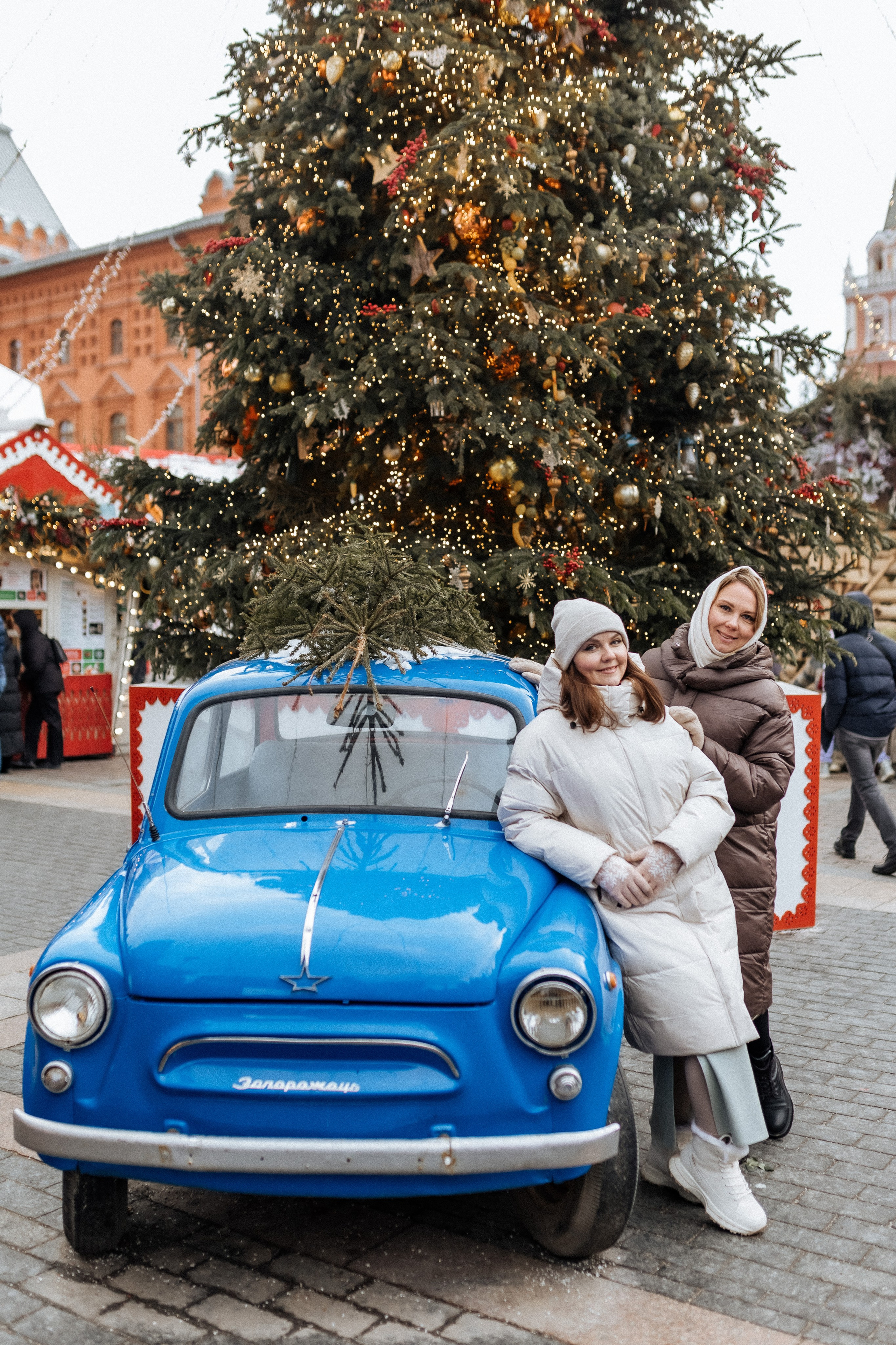 Новогодняя прогулка, ГУМ-ярмарка. Ира и Маша!. Профессиональный фотограф, Москва |Видное Елена Елизарова