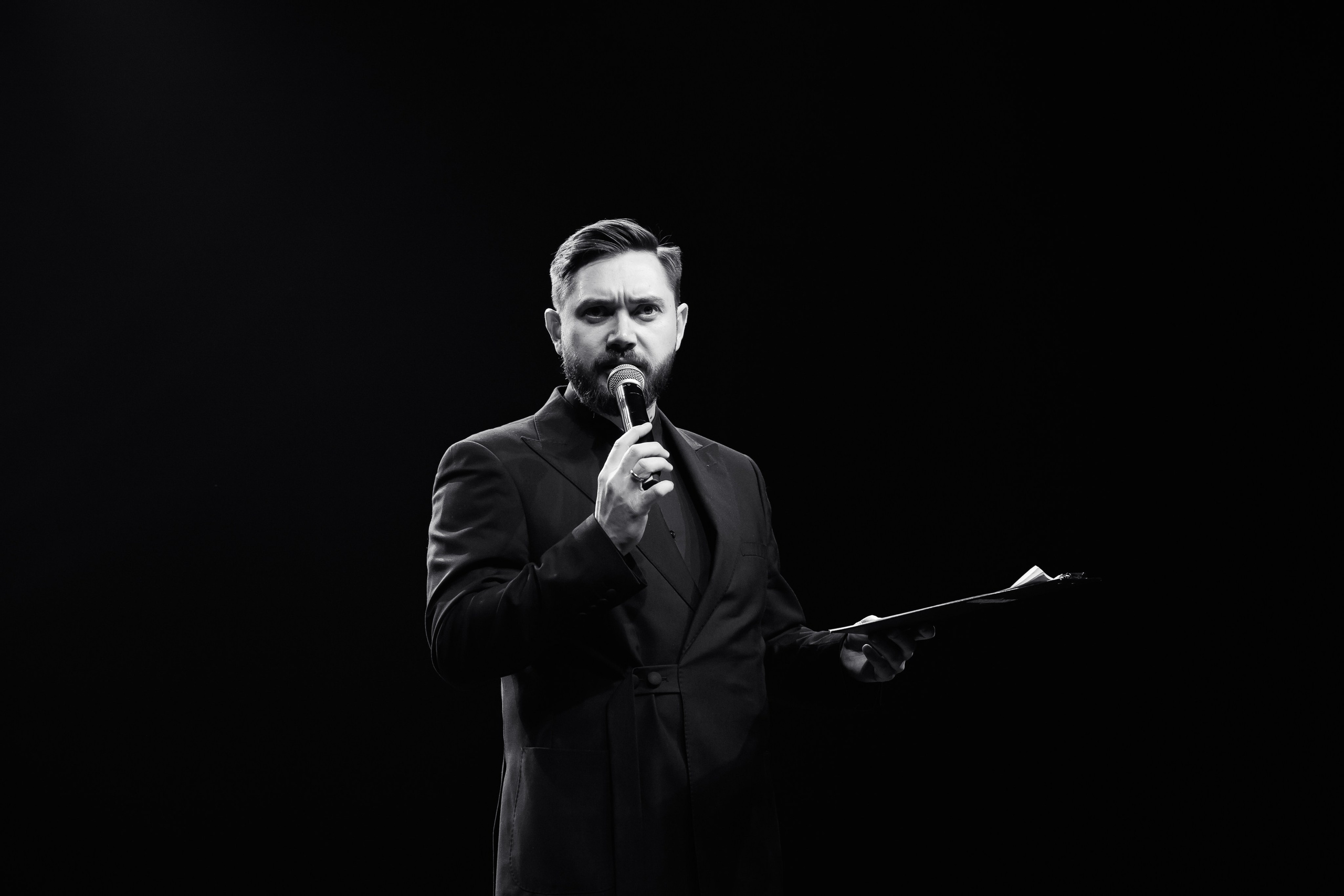 РЕПОРТАЖ: НОВЫЙ ГОД В ДК МЕТАЛЛУРГ. Профессиональный фотограф в Ижевске Леша Петров