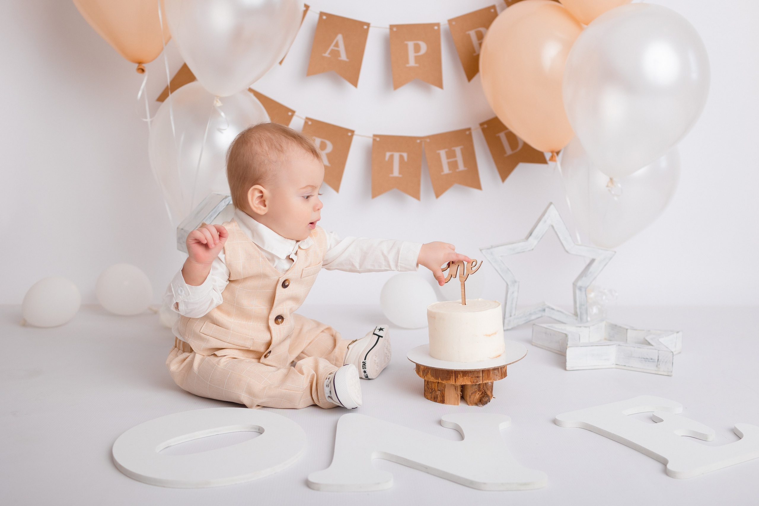 Годик стандарт. Newborn Фотограф в Твери