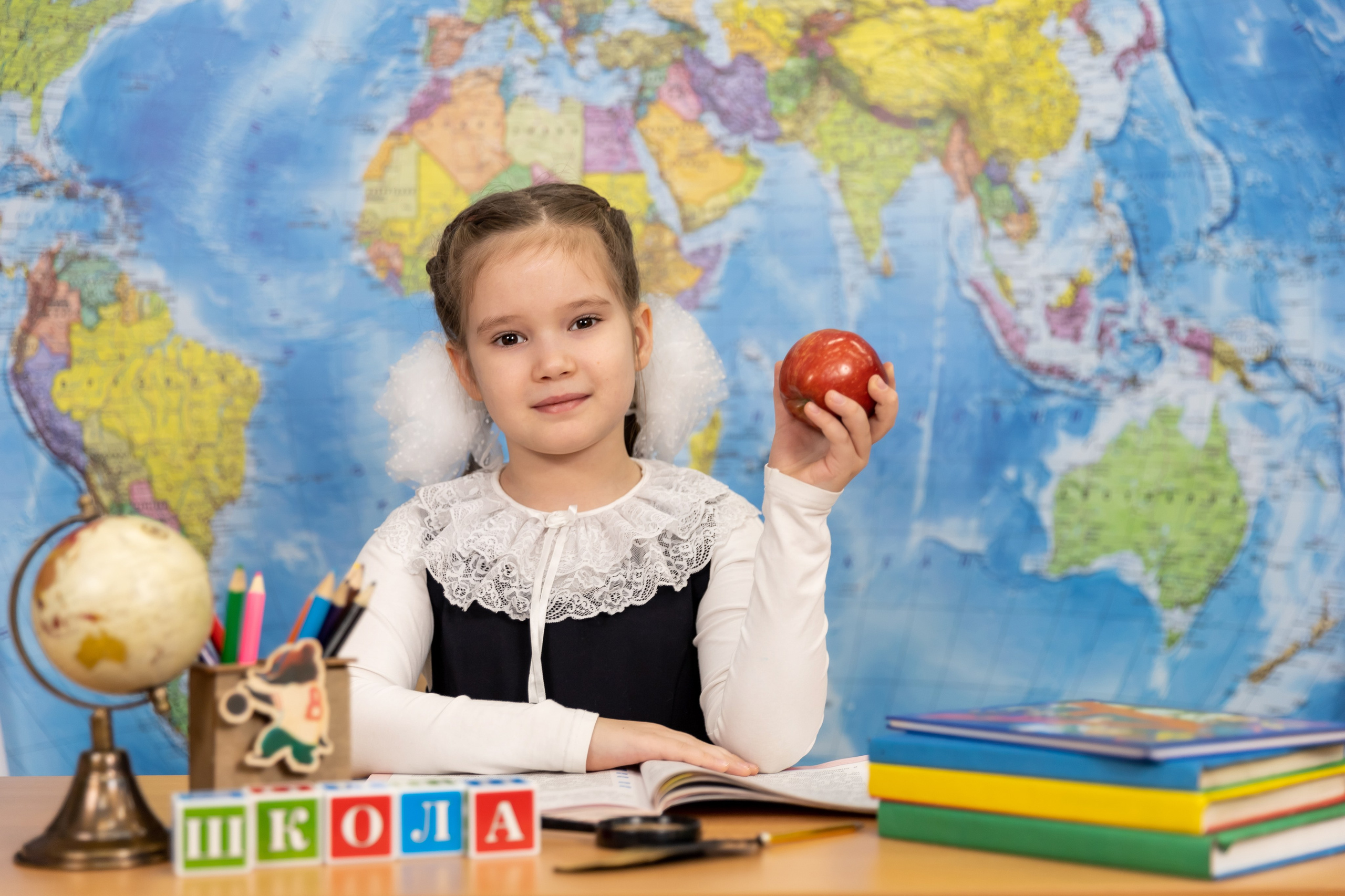 Примеры фото НАЧАЛЬНЫЕ КЛАССЫ. Фотограф Радужный ХМАО, Школьный фотограф, семейный фотограф, выпускной альбом