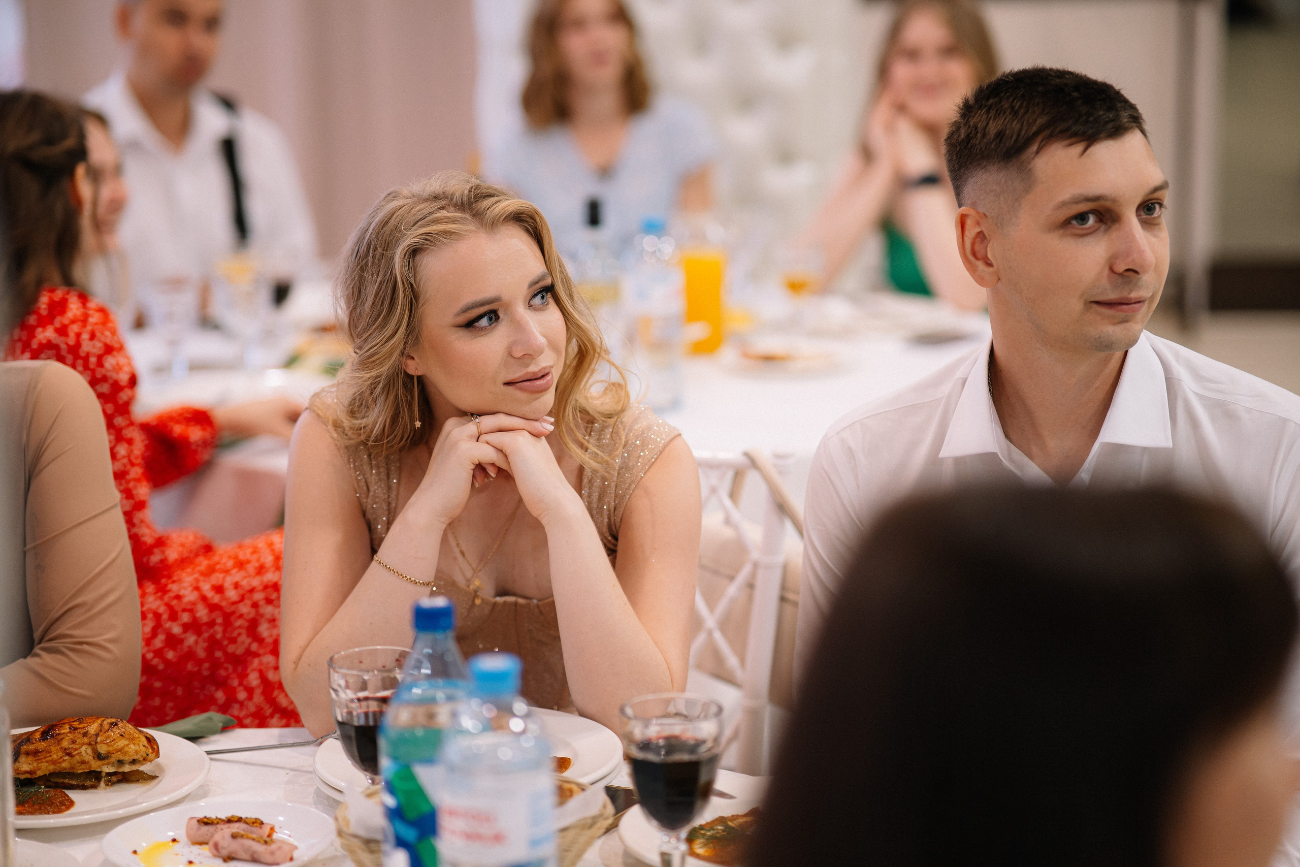 Анастасия и Роман — банкет Времена года. Репортажный (Event) фотограф в Барнауле | Даниил Маркин | Качество и вайб