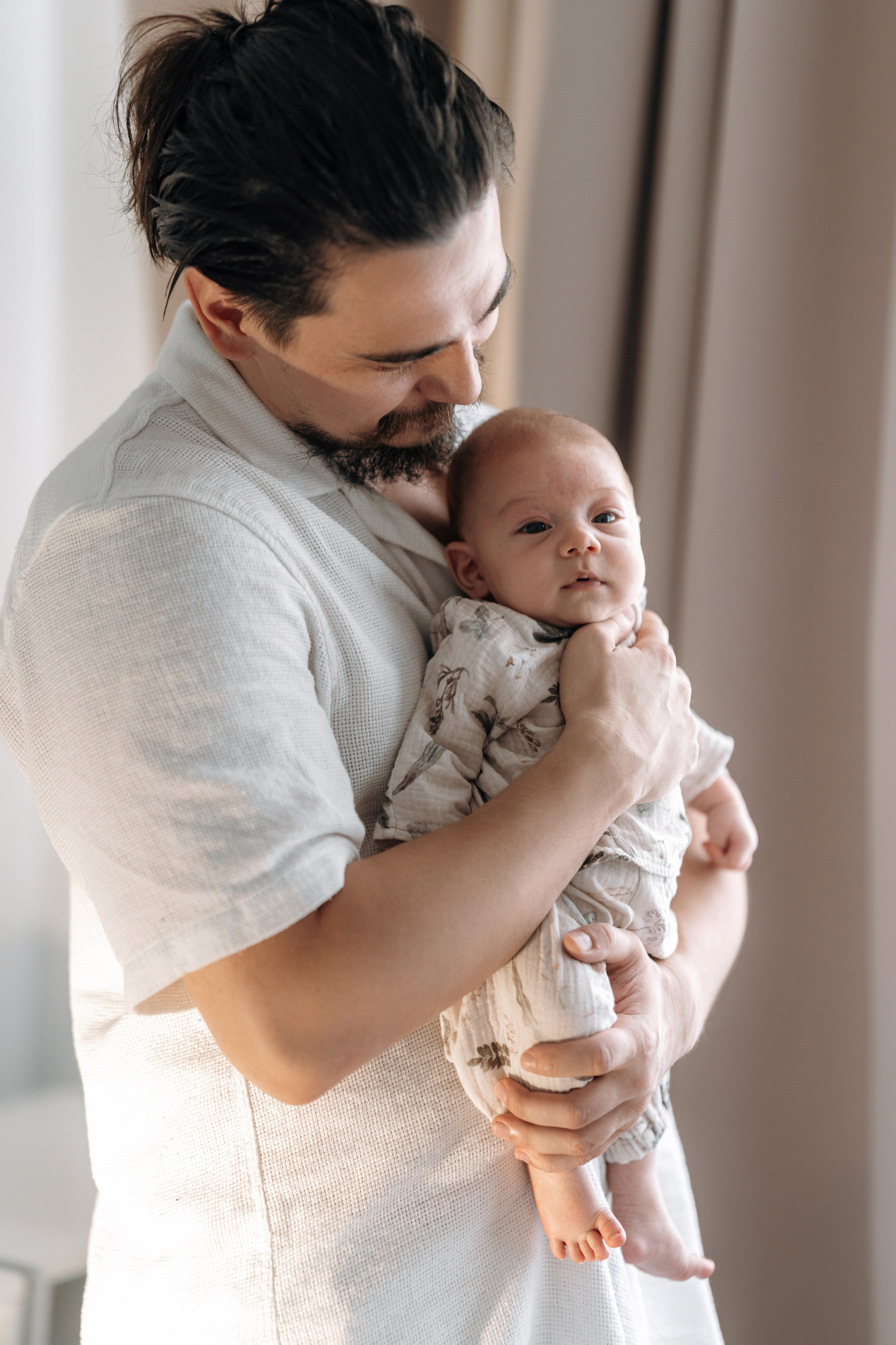 Малыш Марс дома с родителями. Семейный и свадебный фотограф в Ульяновске Арина Авдеева