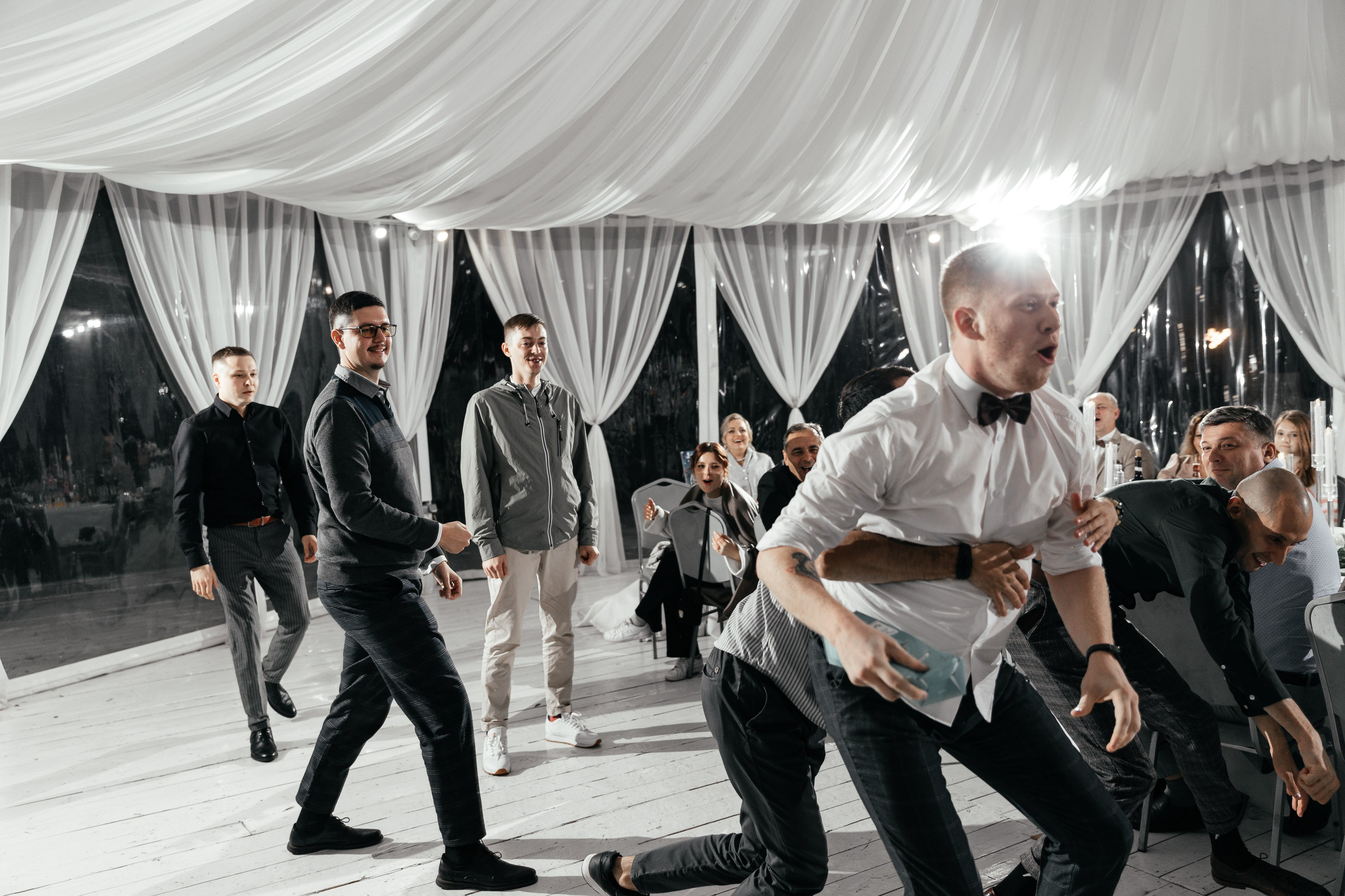 Свадебный фотограф Уфа — Руслан ГабдлисламовЖивые эмоции, красивые кадры, воспоминания на всю жизнь.Работаю по всей Республике Башкортоста. Свадебный фотограф Уфа Руслан Габдлисламов