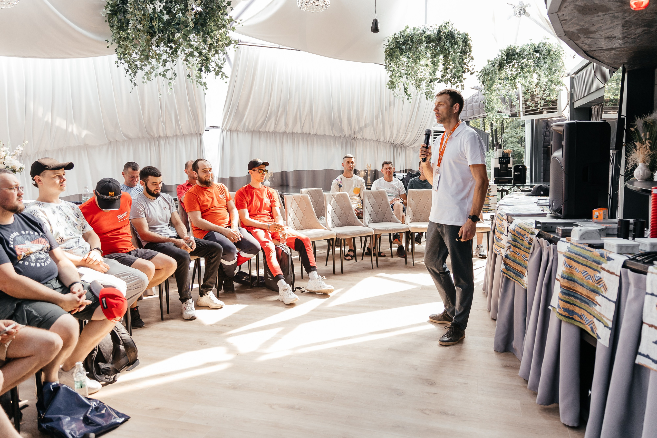 Тимбилдинг Электроцентр. Ваш самый лучший фотограф!