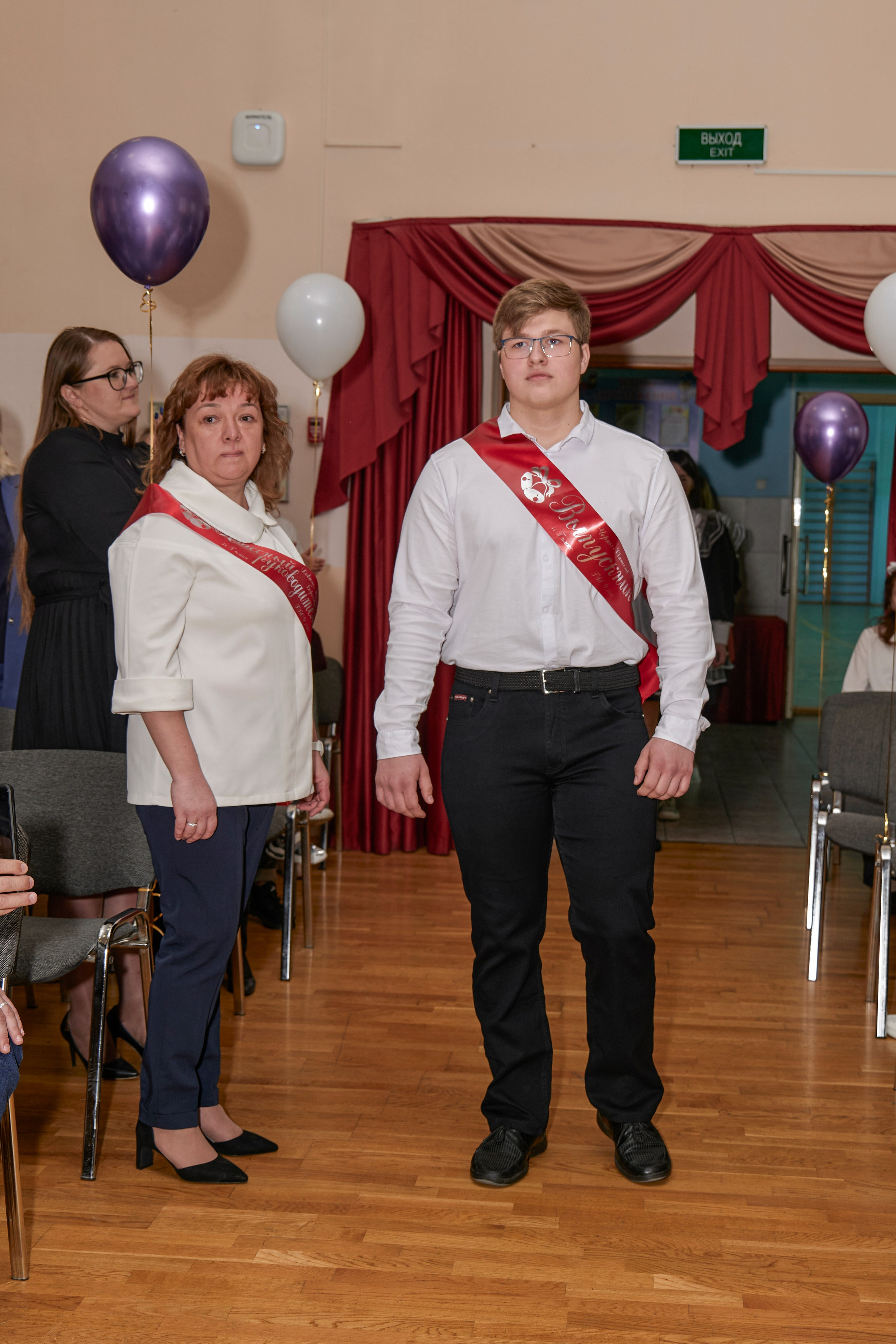 Последний звонок школа 1413. Детский и семейный фотограф г. Москва Оксана Катаджи