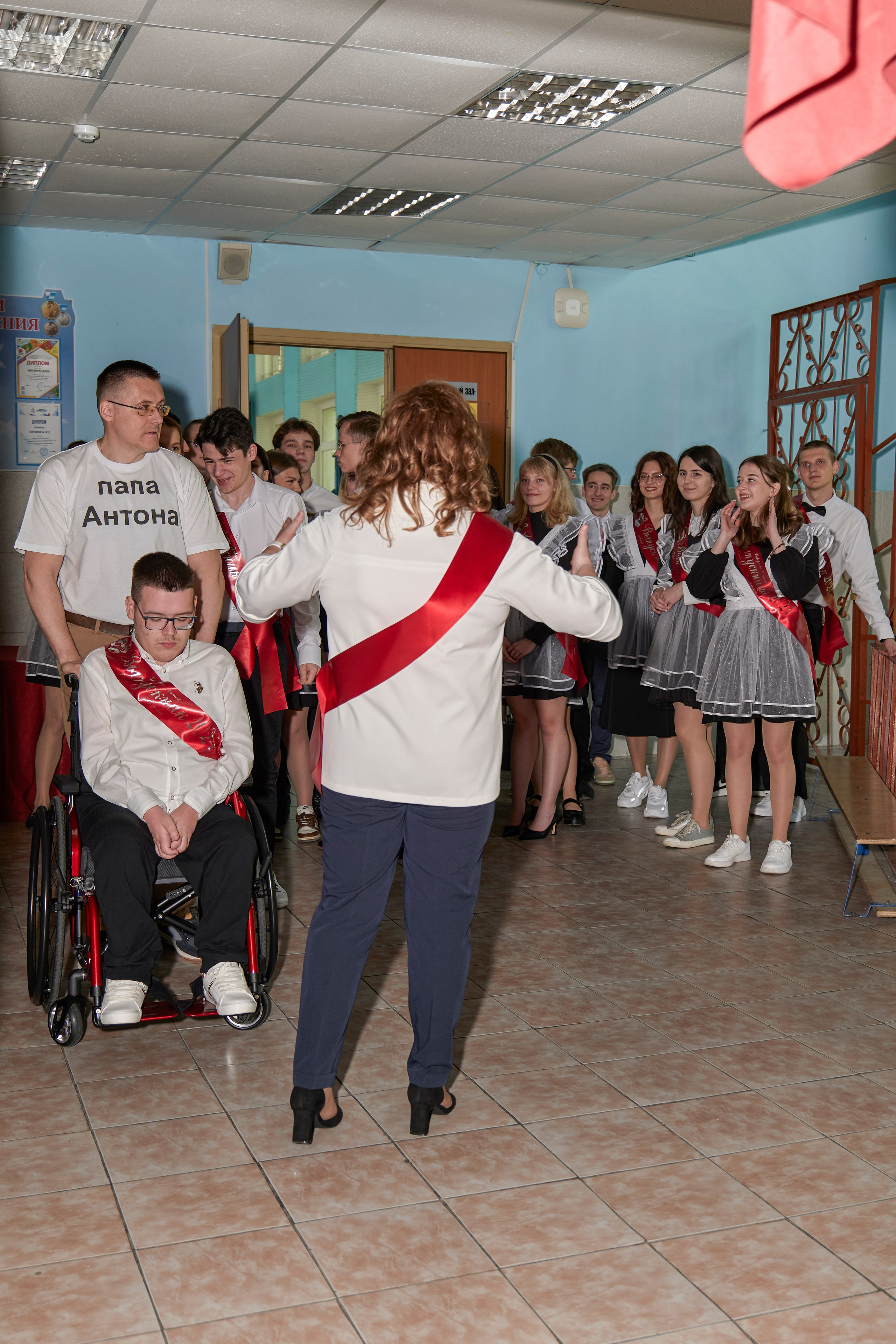 Последний звонок школа 1413. Детский и семейный фотограф г. Москва Оксана Катаджи