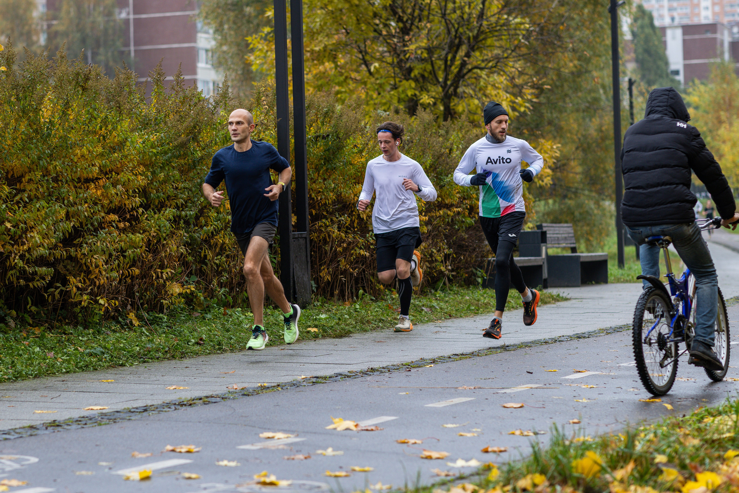 5 вёрст в Митино, 11.10.25. Фотограф Сергей Ловкий