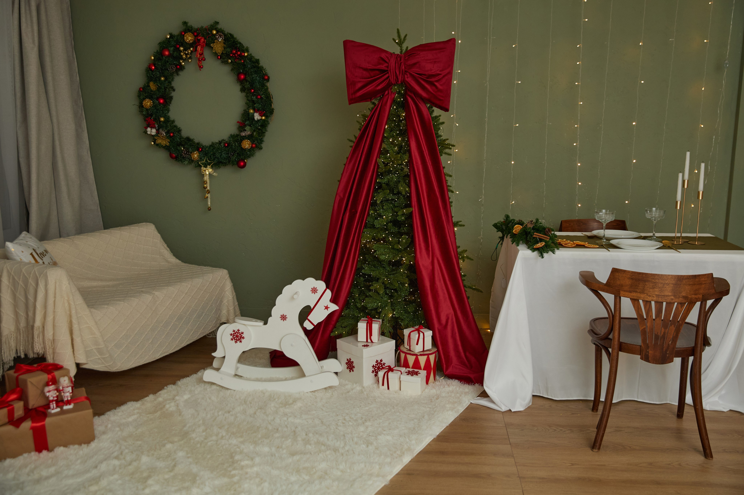 Новогодние локации (до 12 января 2026). Content Studio фотостудия