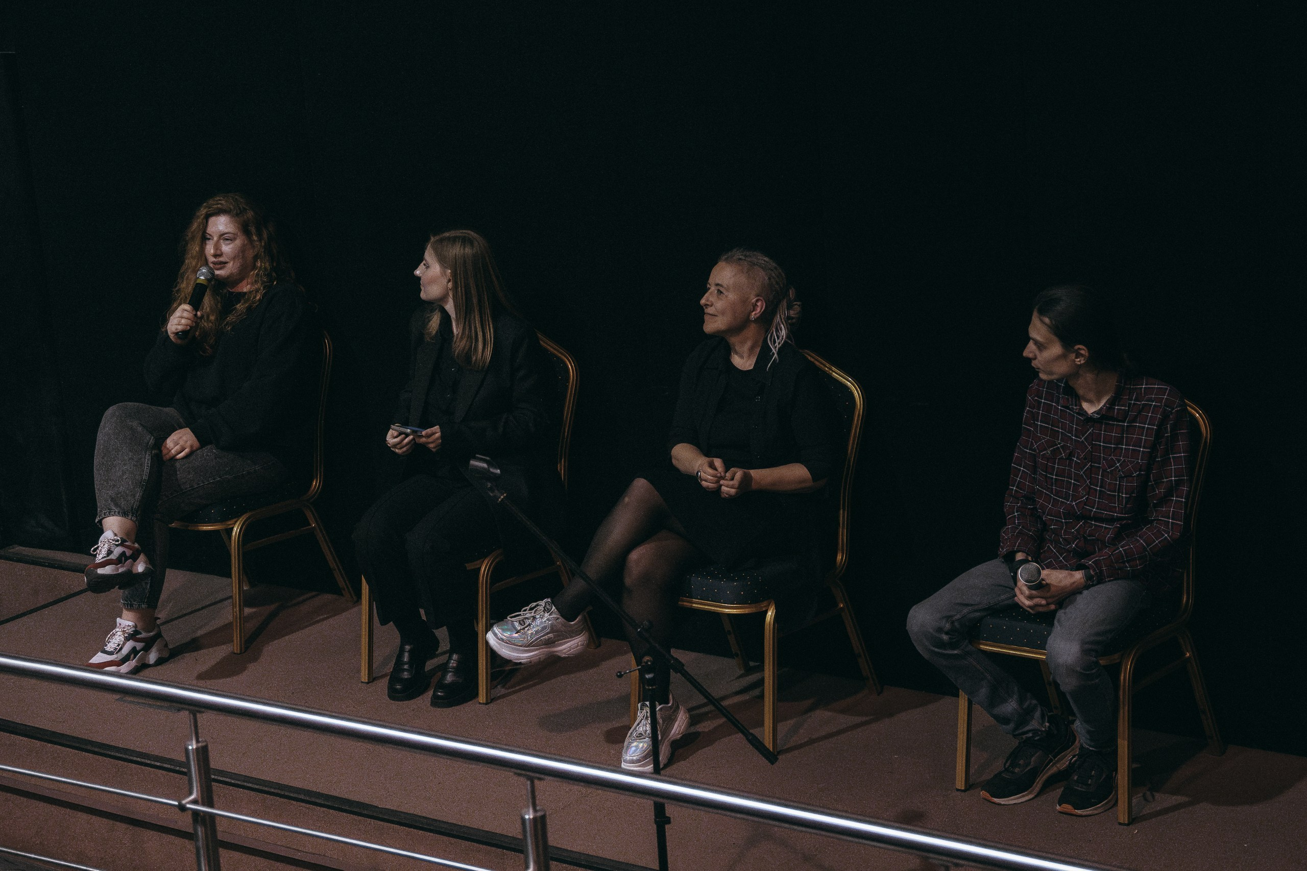 Кинопоказ «Внутри». Портретный и репортажный фотограф в Воронеже: Анастасия Пузикова