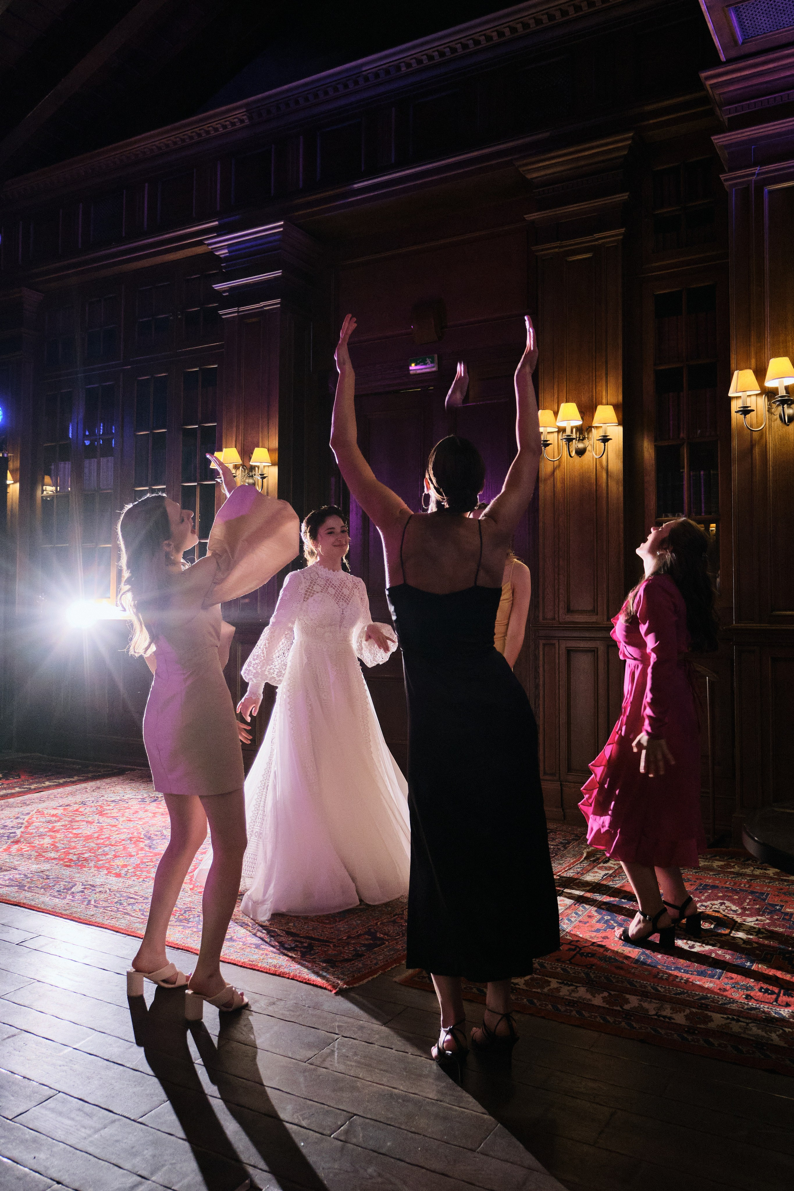 Свадебный банкет в ресторане Подмосковные вечера. Фотограф в Москве и Санкт-Петербурге